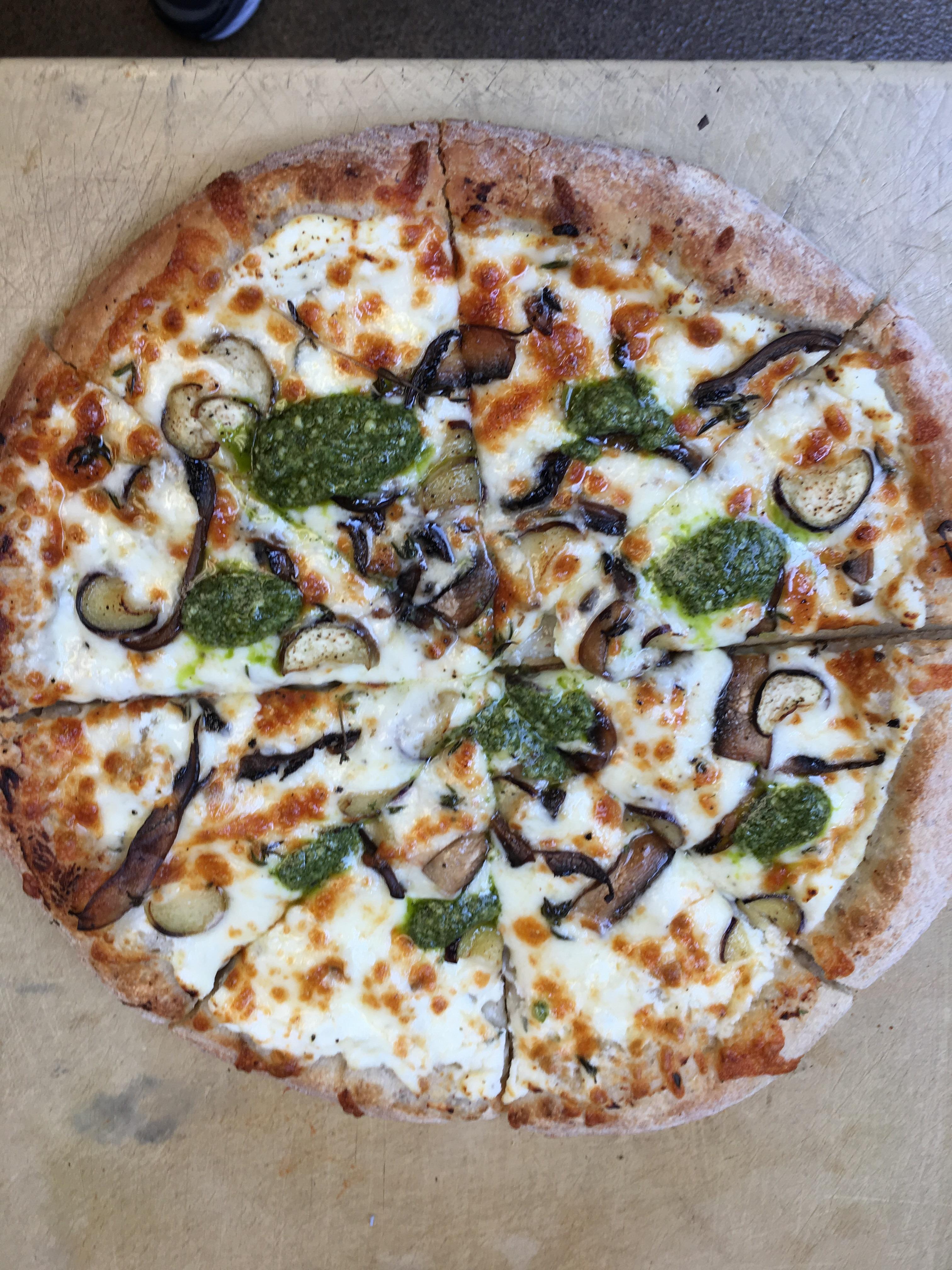 High protein crust, ricotta, portobello, eggplant and pesto. r/Pizza