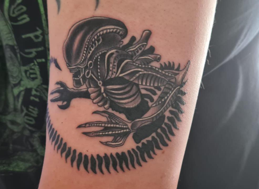 Xenomorph Tattoo! Really happy with how it turned out! Would love to