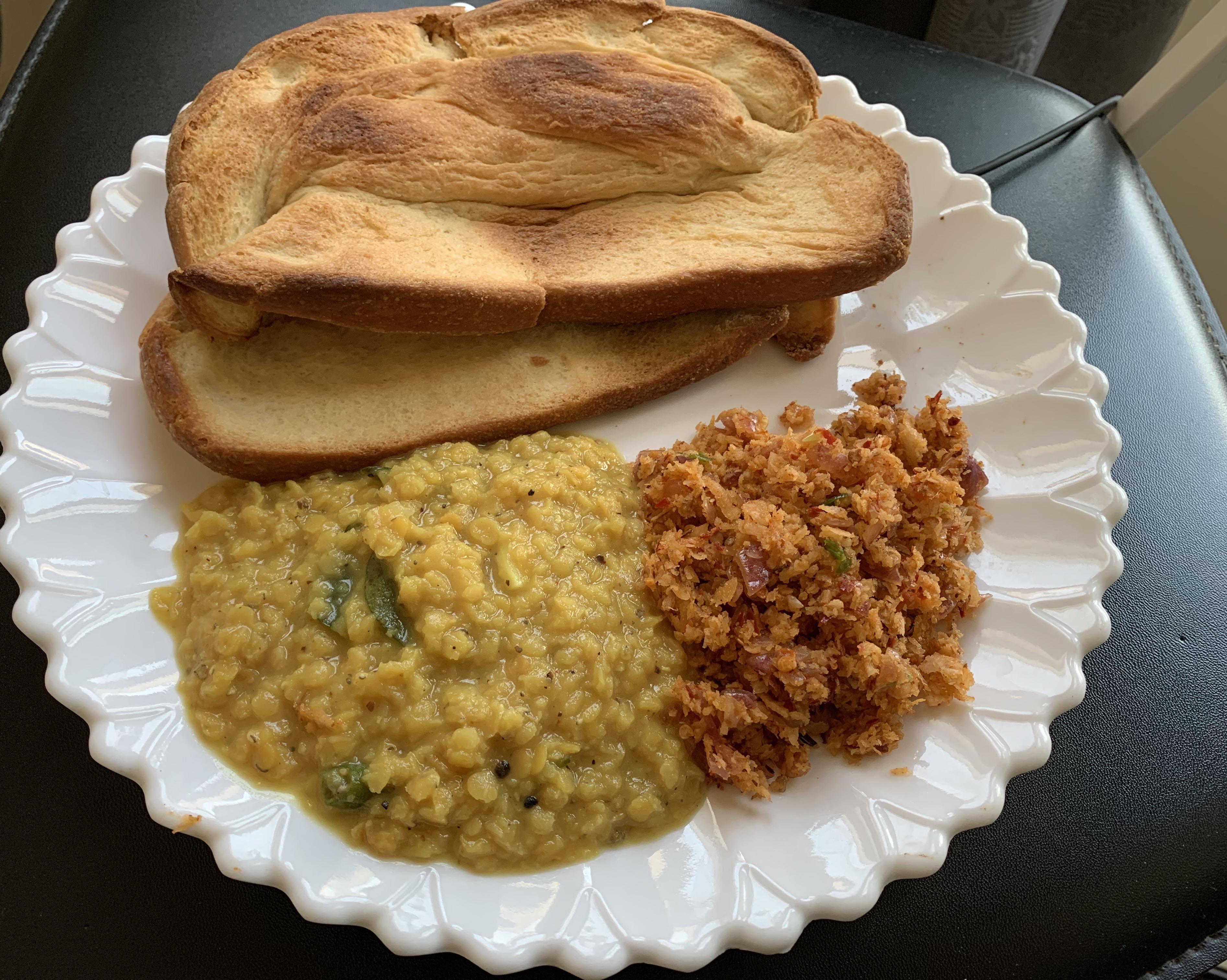 Sri Lankan Delicacies ! Flat Bread Dhal Curry and Coconut Sambol r