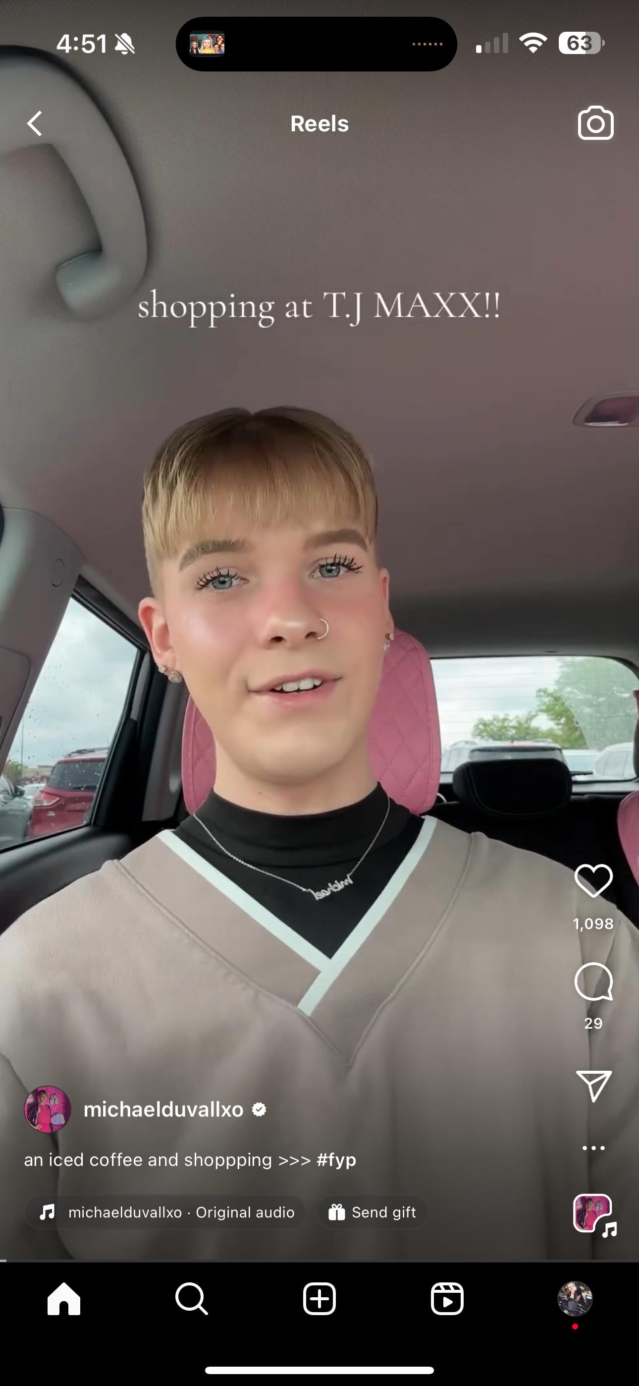 What is this outfit lmao : michaelduvallsnark