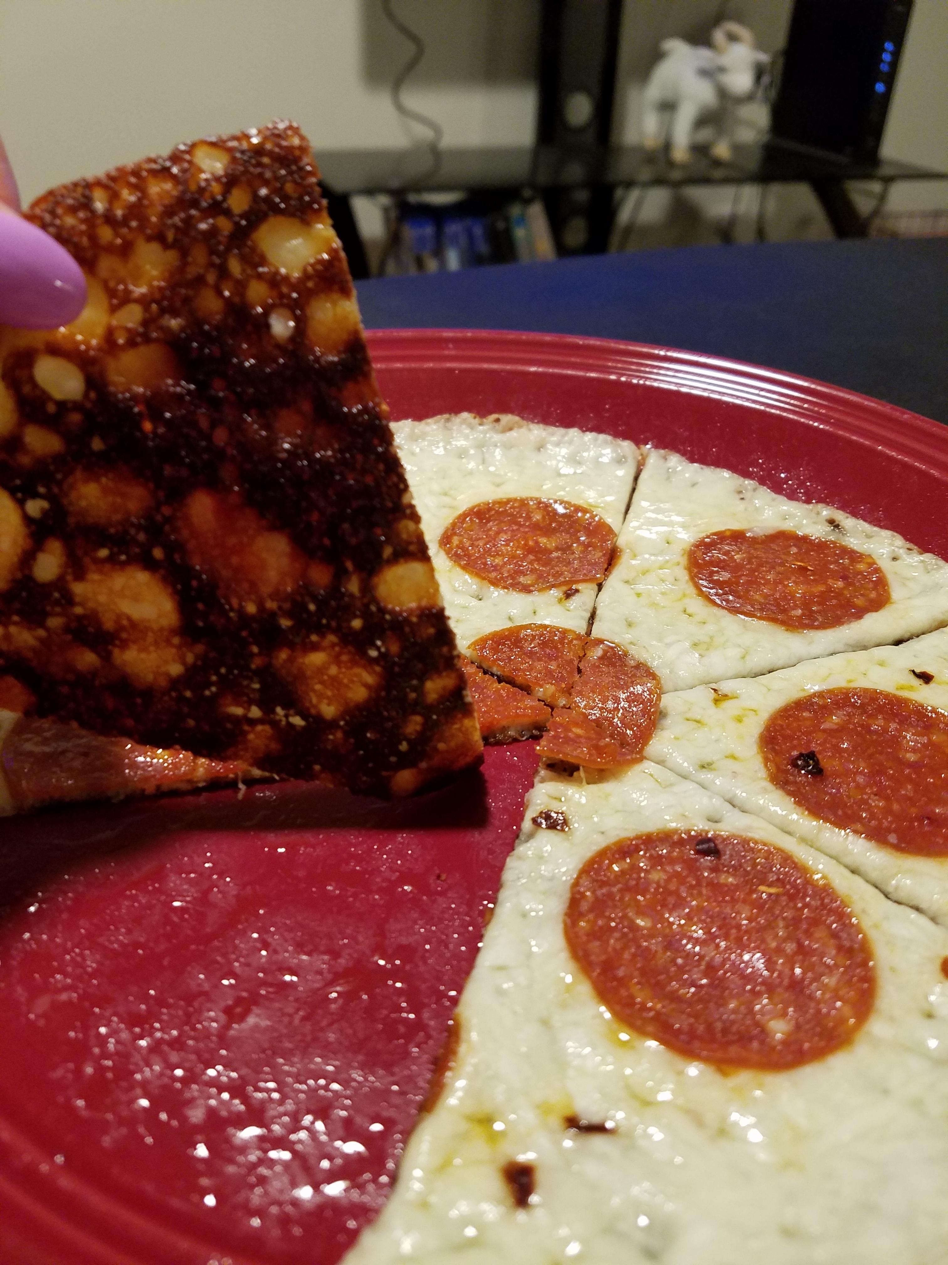 Keto pizza is changing my life, look at that crust r/Keto_Food