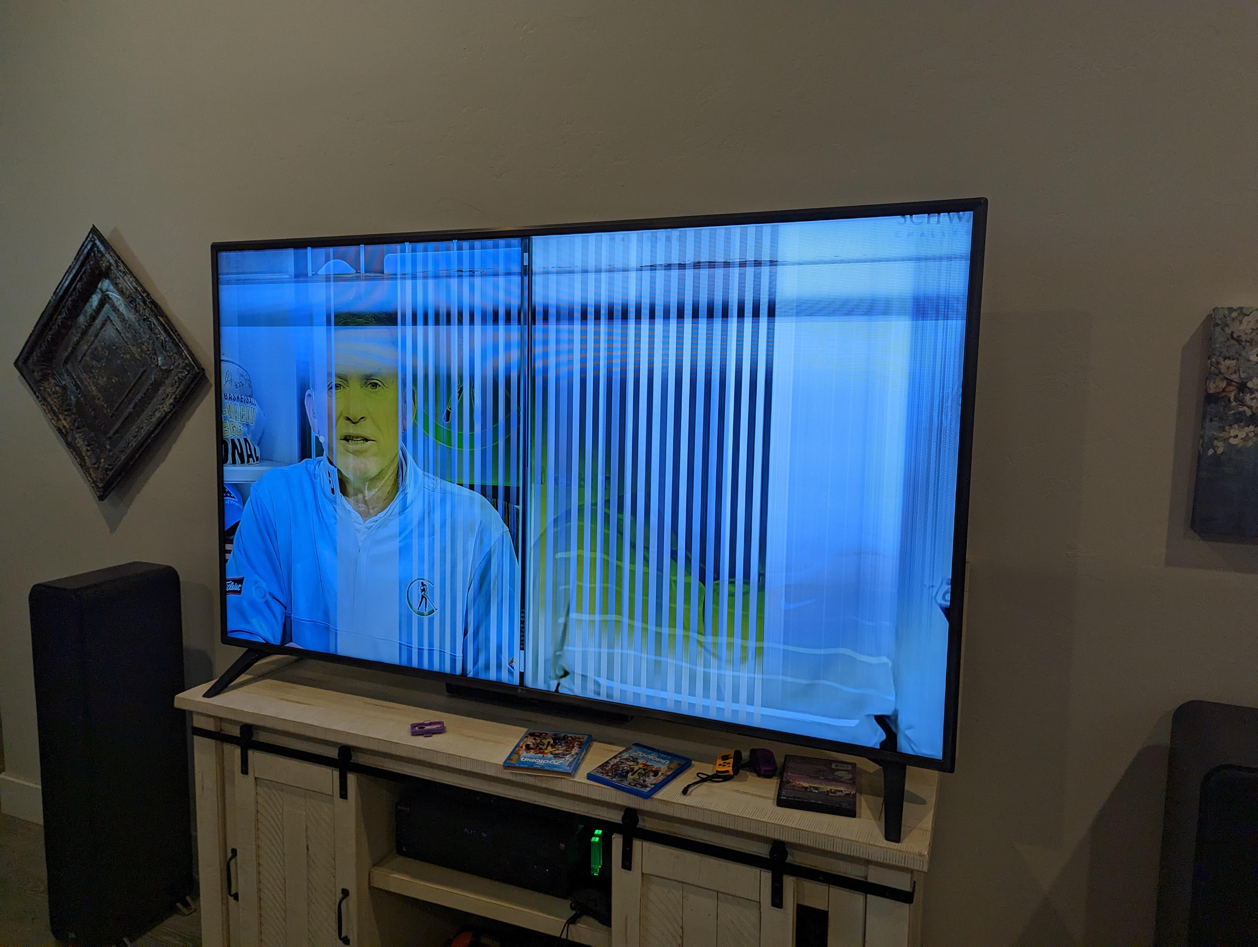 2 year old LG TV r/4kTV