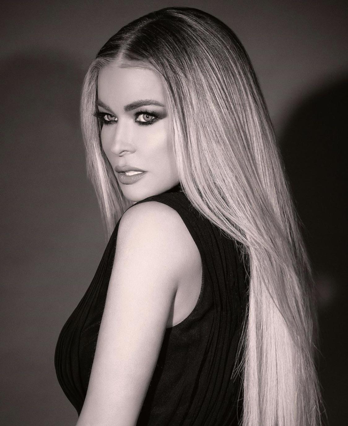 🔞Gorgeous... of Carmen Electra NUDE | | CelebrityNakeds.com