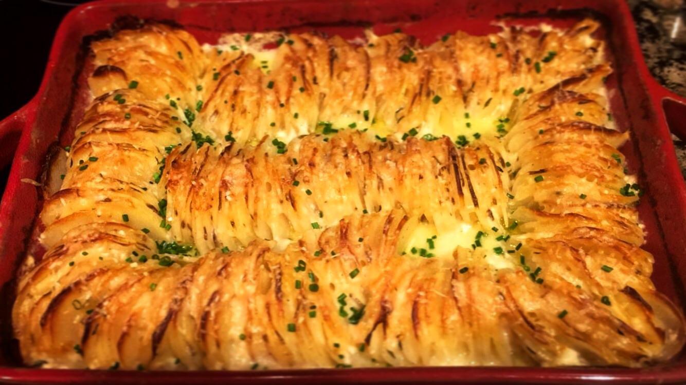 [Homemade] Hasselback Potato au Gratin r/food