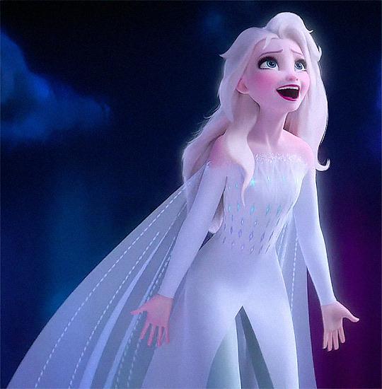 Elsa with messy hair Frozen