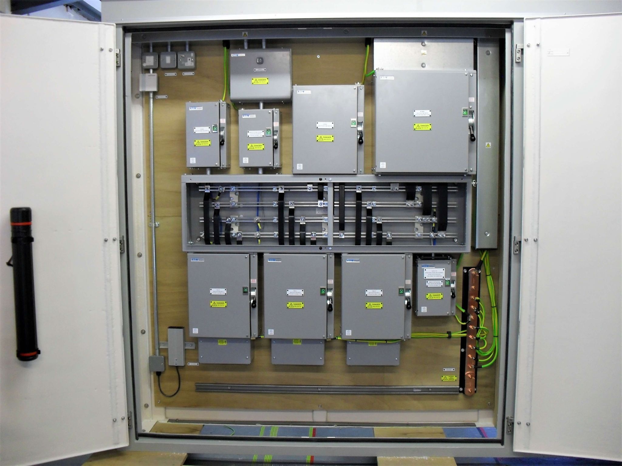 Brand new Eaton (MEM) Glasgow busbar chamber system ( UK) r/electricians