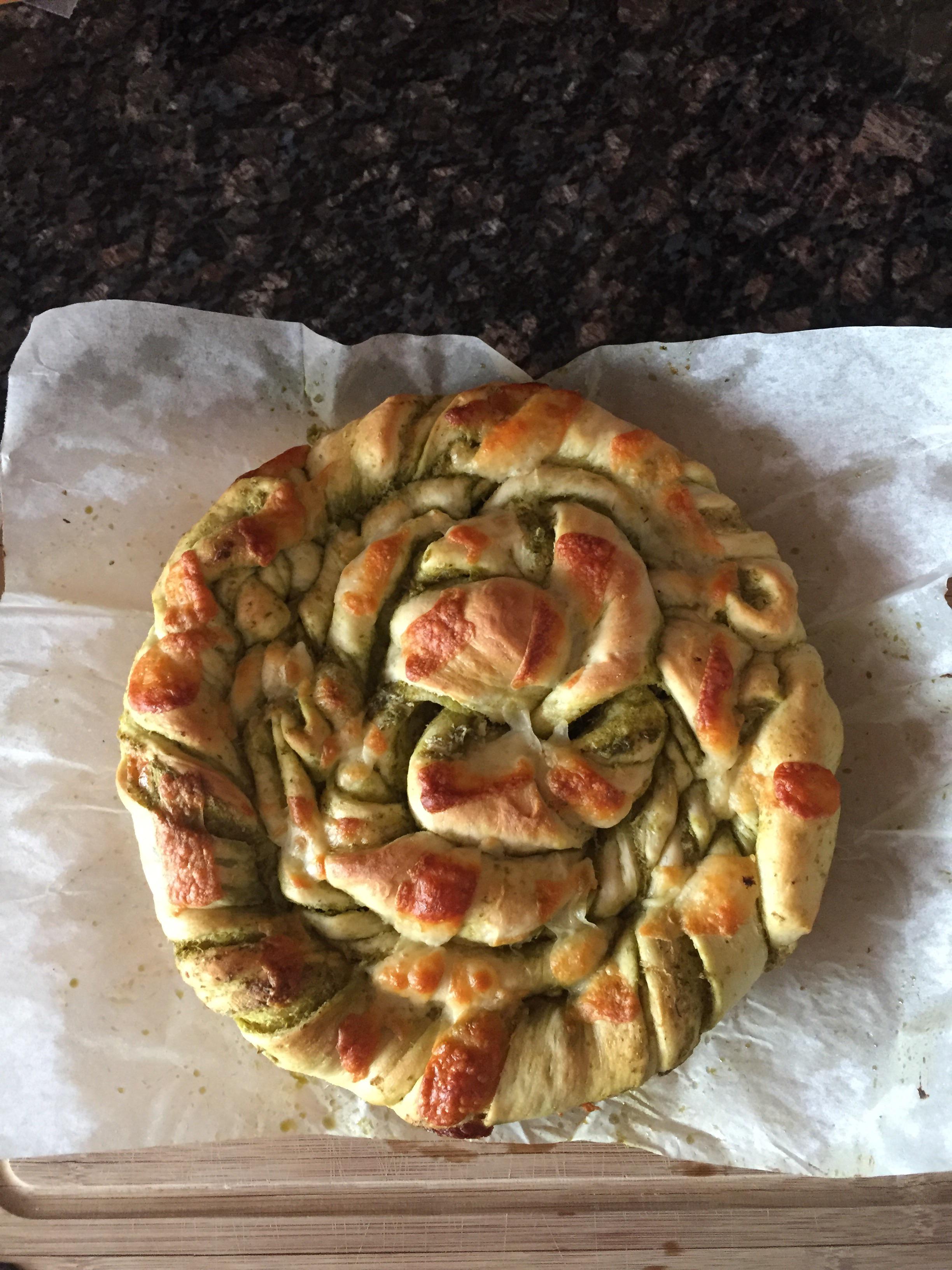 Twisted Pesto Knot Loaf r/Breadit