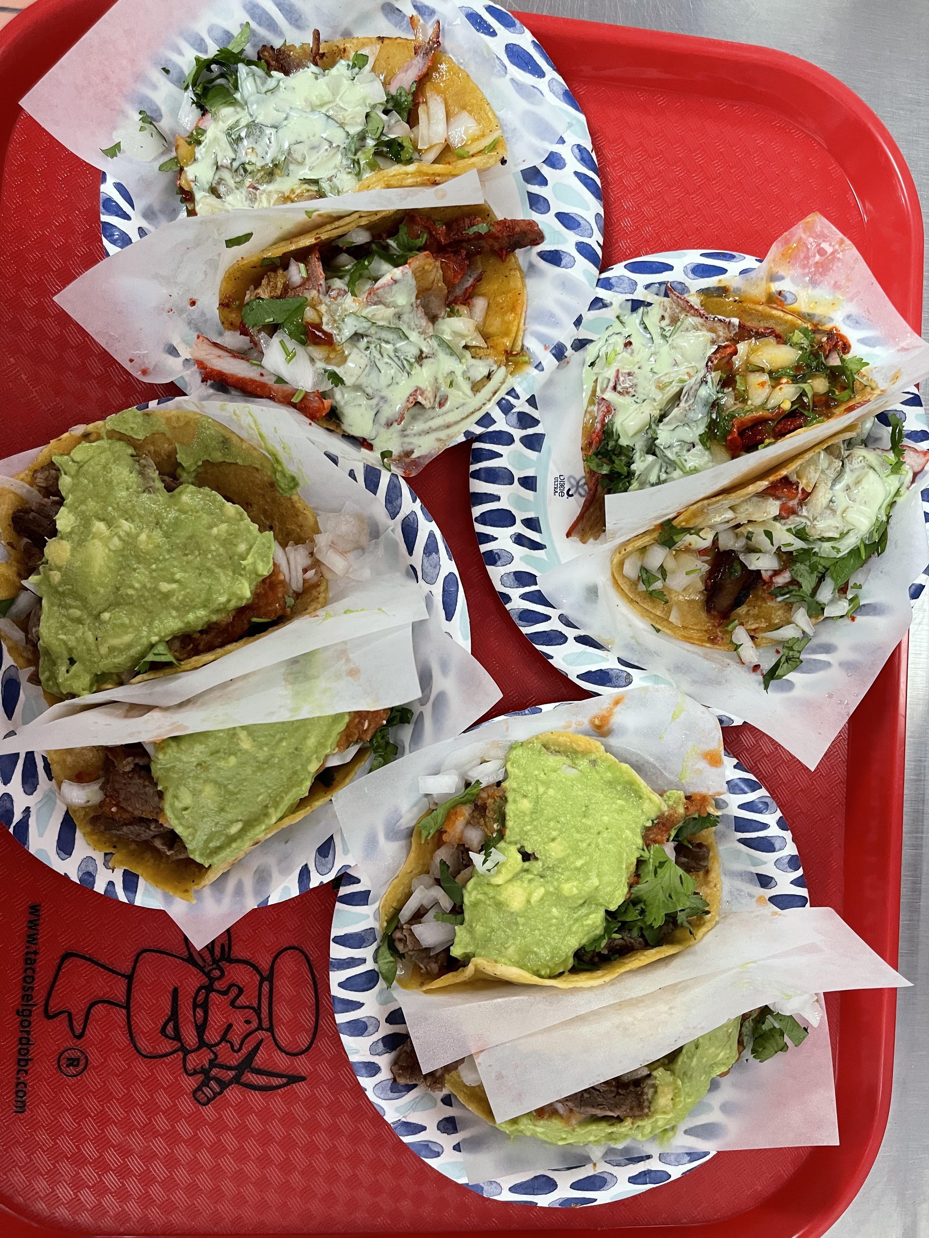 [i ate] tacos de carne asada and tacos de adobada at tacos el Gordo r