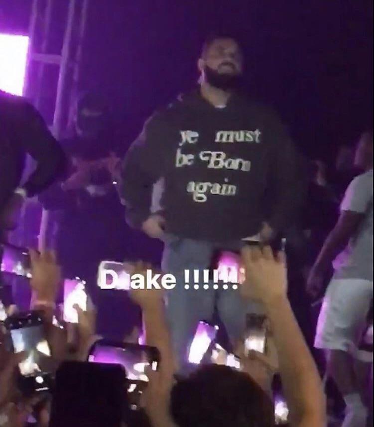 Drake was wearing Ye merch at the Lil Kees concert in LA tonight 👀👀 r