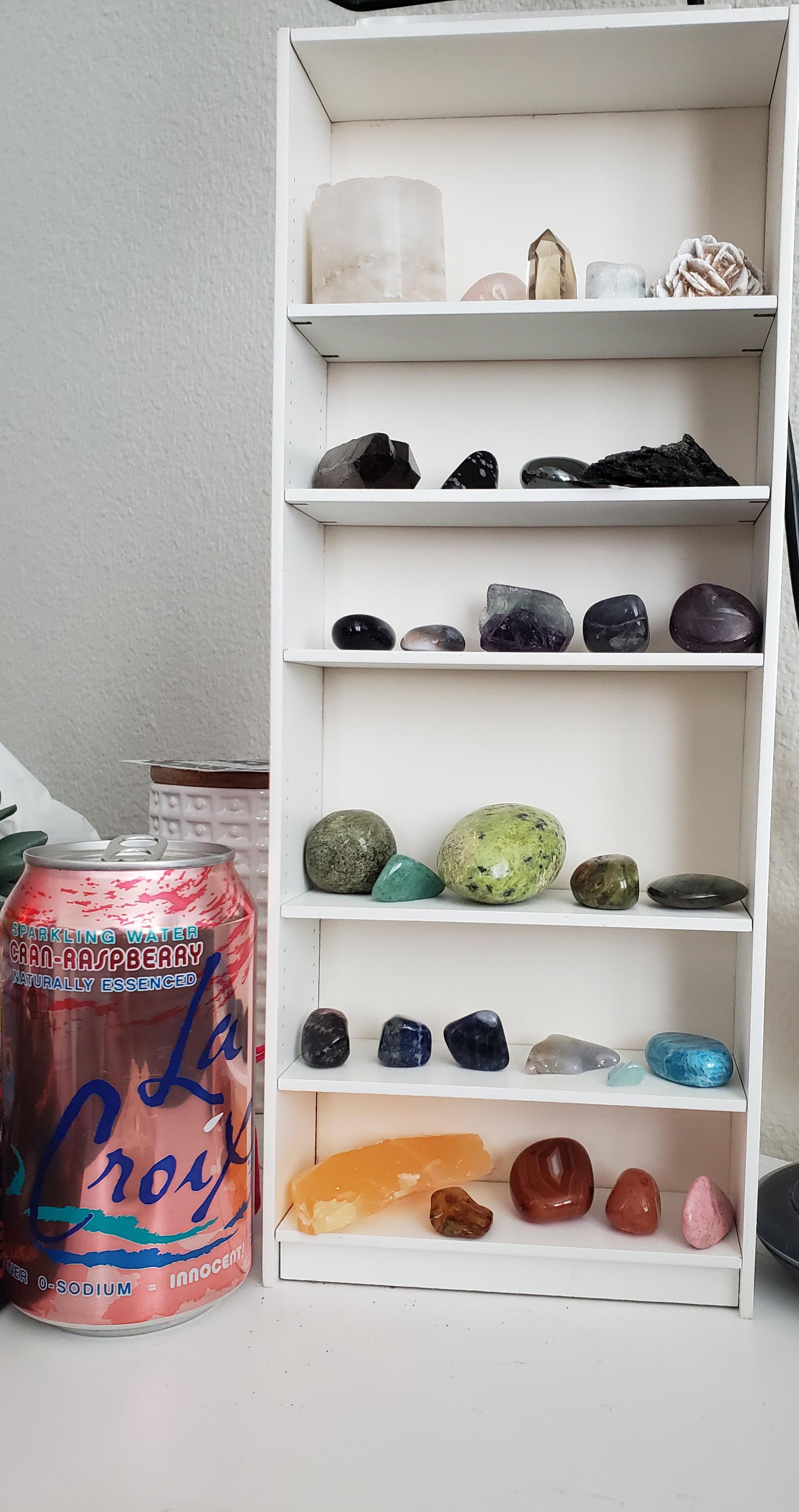 Tiny bookshelf storage for my crystals! r/Crystals