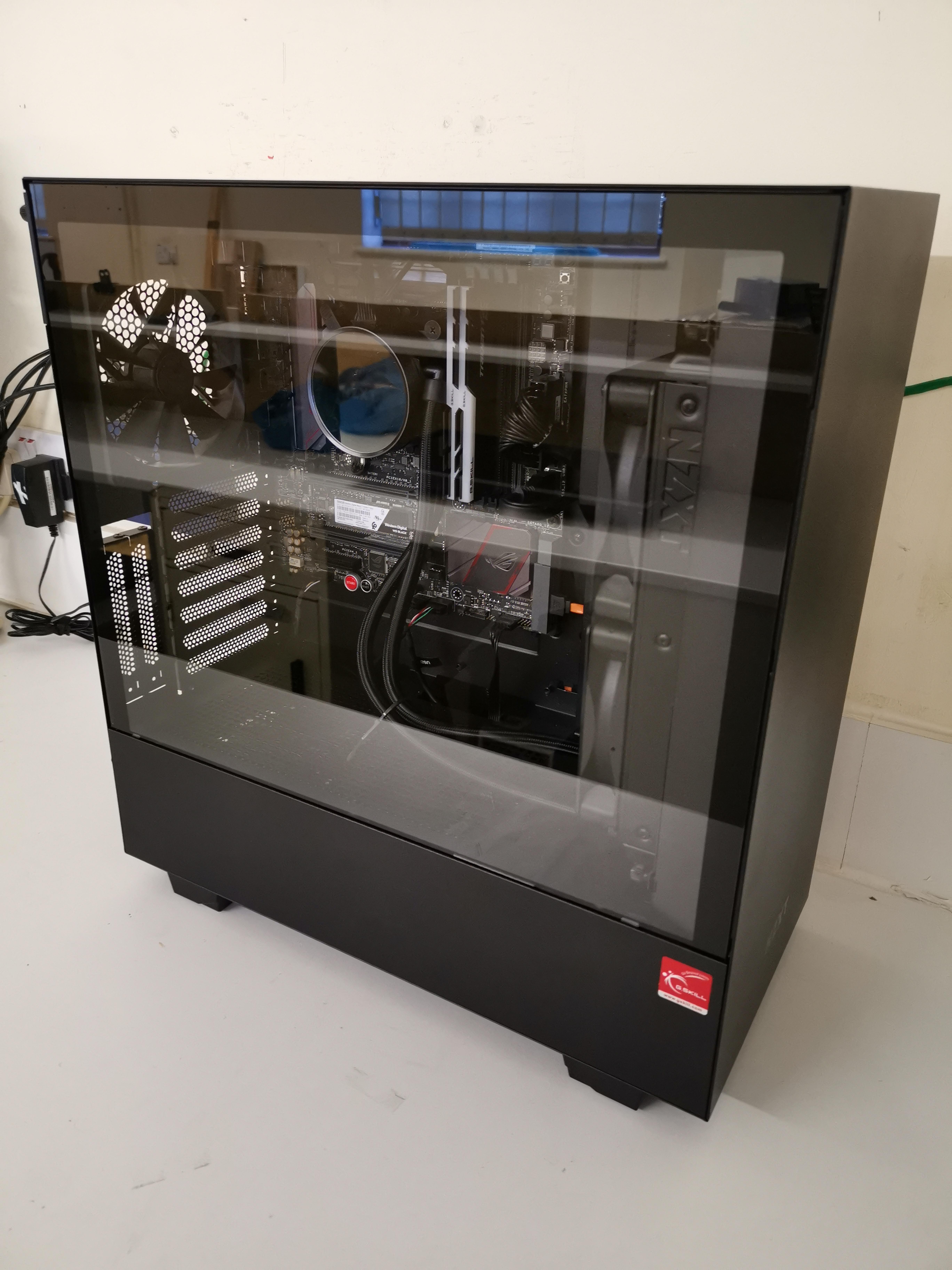 Finally built my first ever (Gaming eventually) PC! r/pcmasterrace