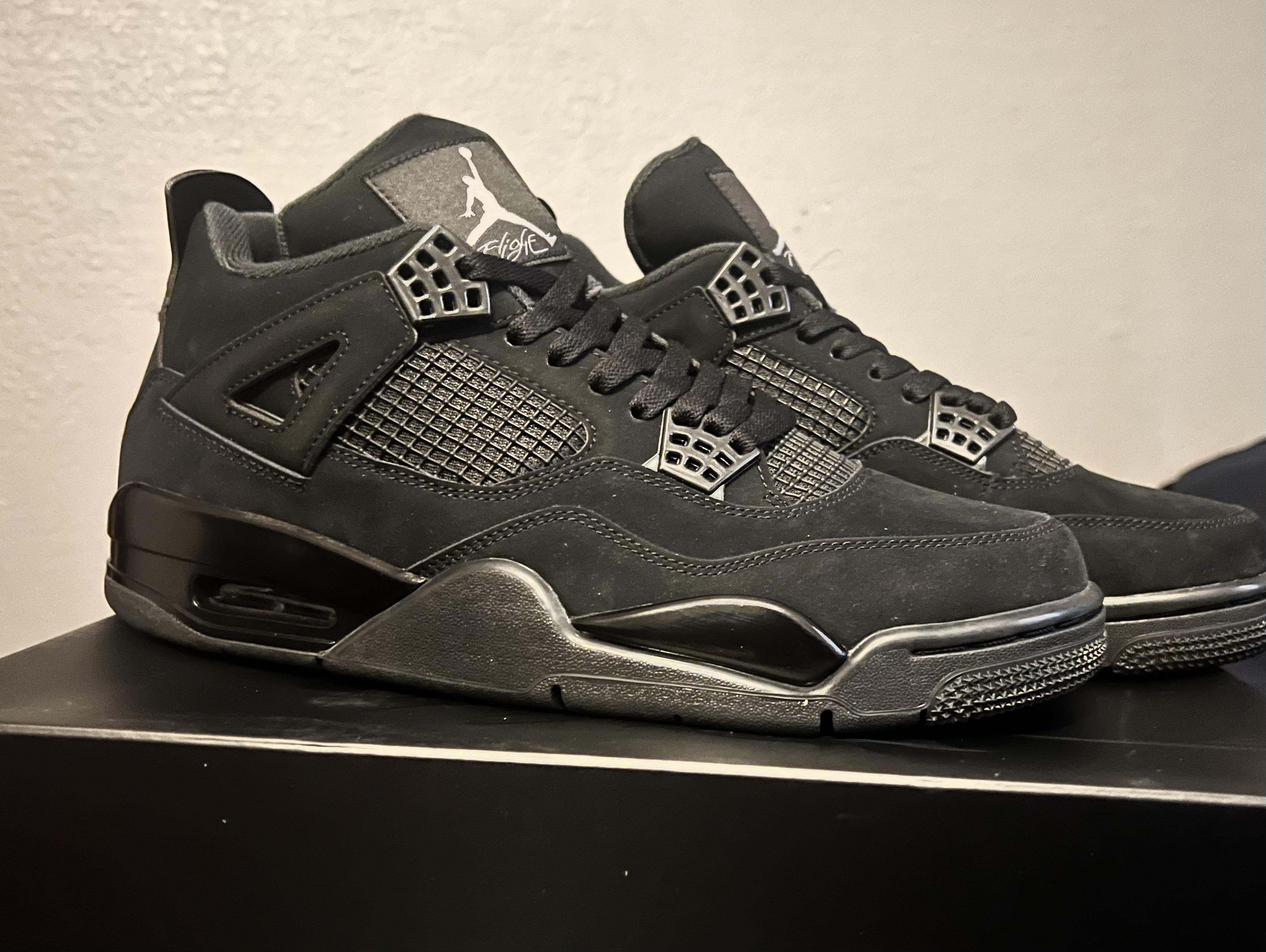 First pair of reps Black Cat 4s from Uncle B 😍 r/Repsneakers