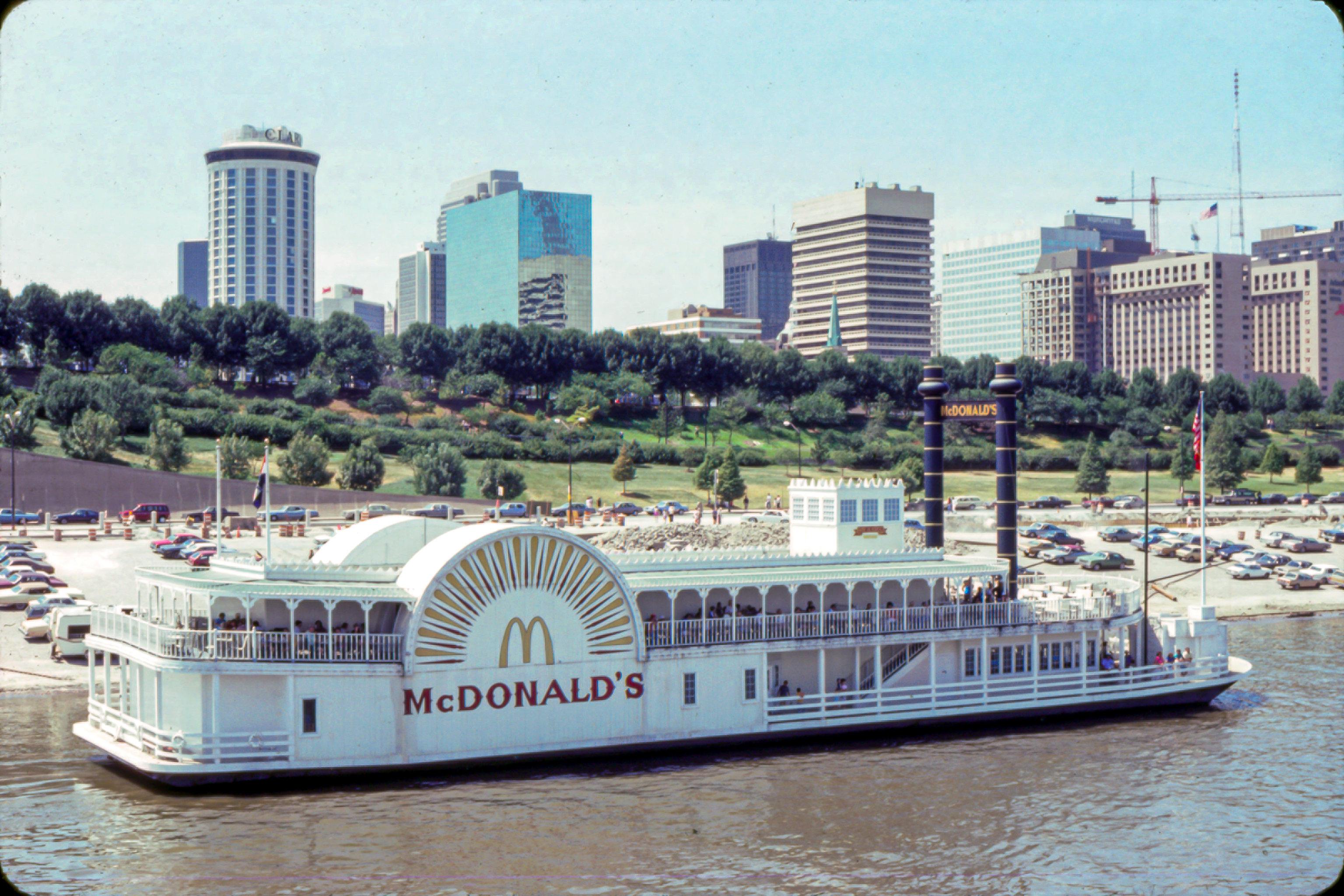 "The world’s first floating McDonald’s" (19802000) r/StLouis