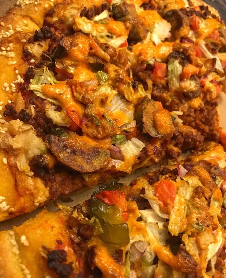 Vegan Bic Mac Pizza w/ Fried Pickles r/VeganFoodPorn