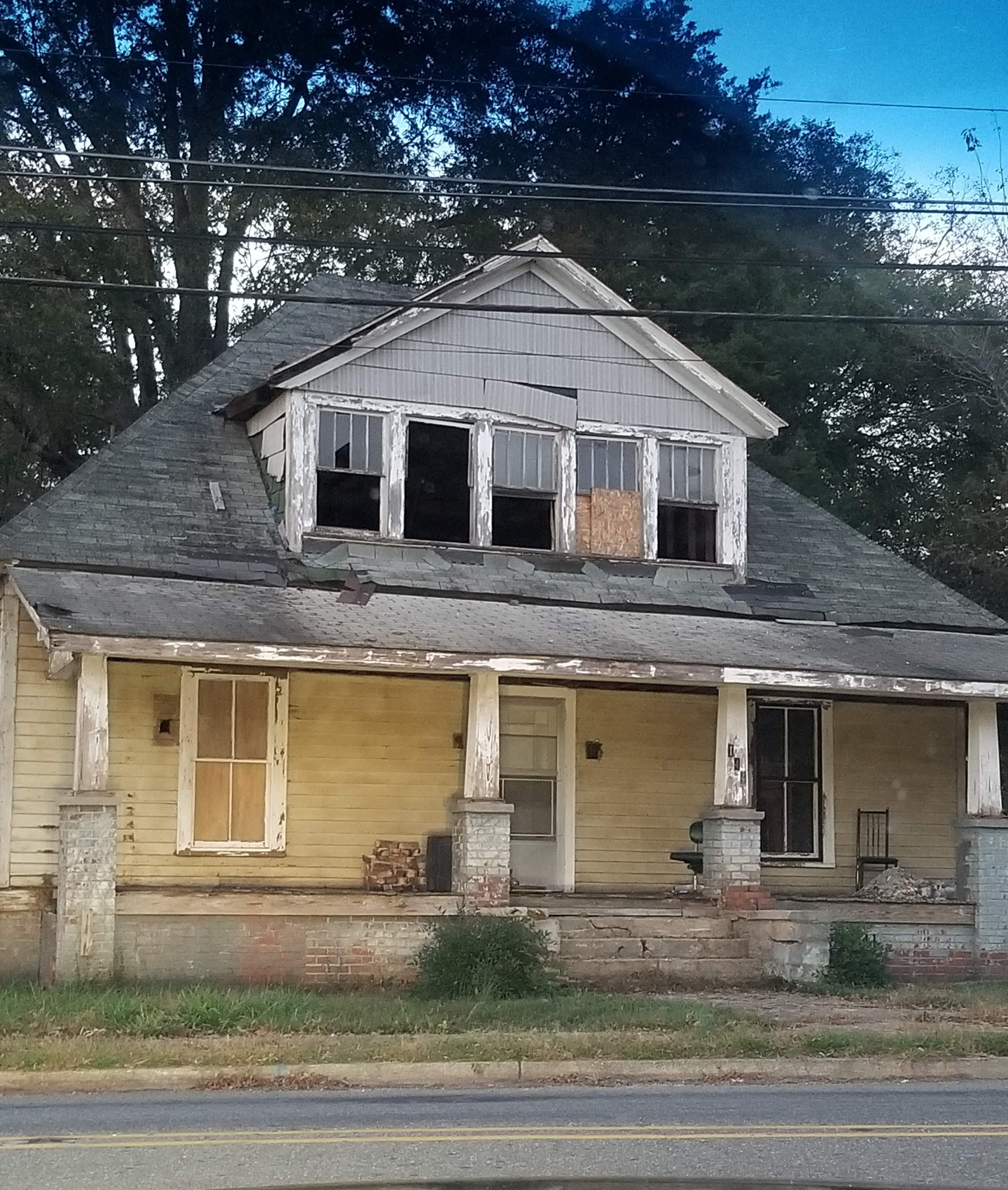 Another abandoned house in statesville nc r/AbandonedPorn