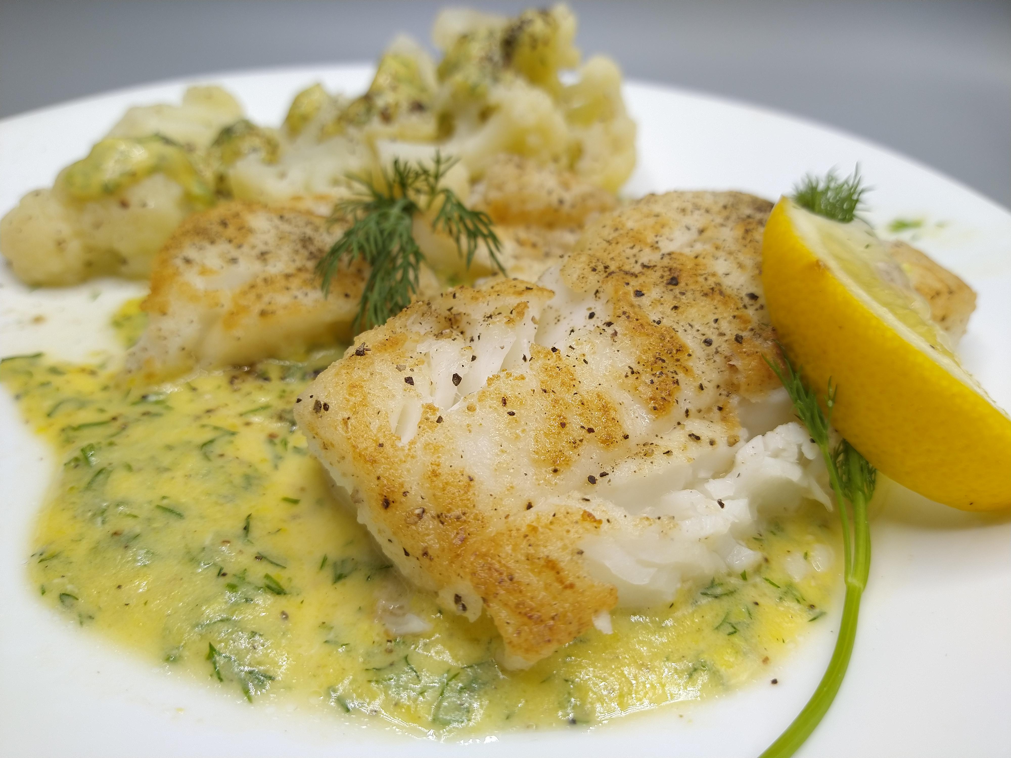 Fried Cod With Lemon Dill Hollandaise r/ketorecipes