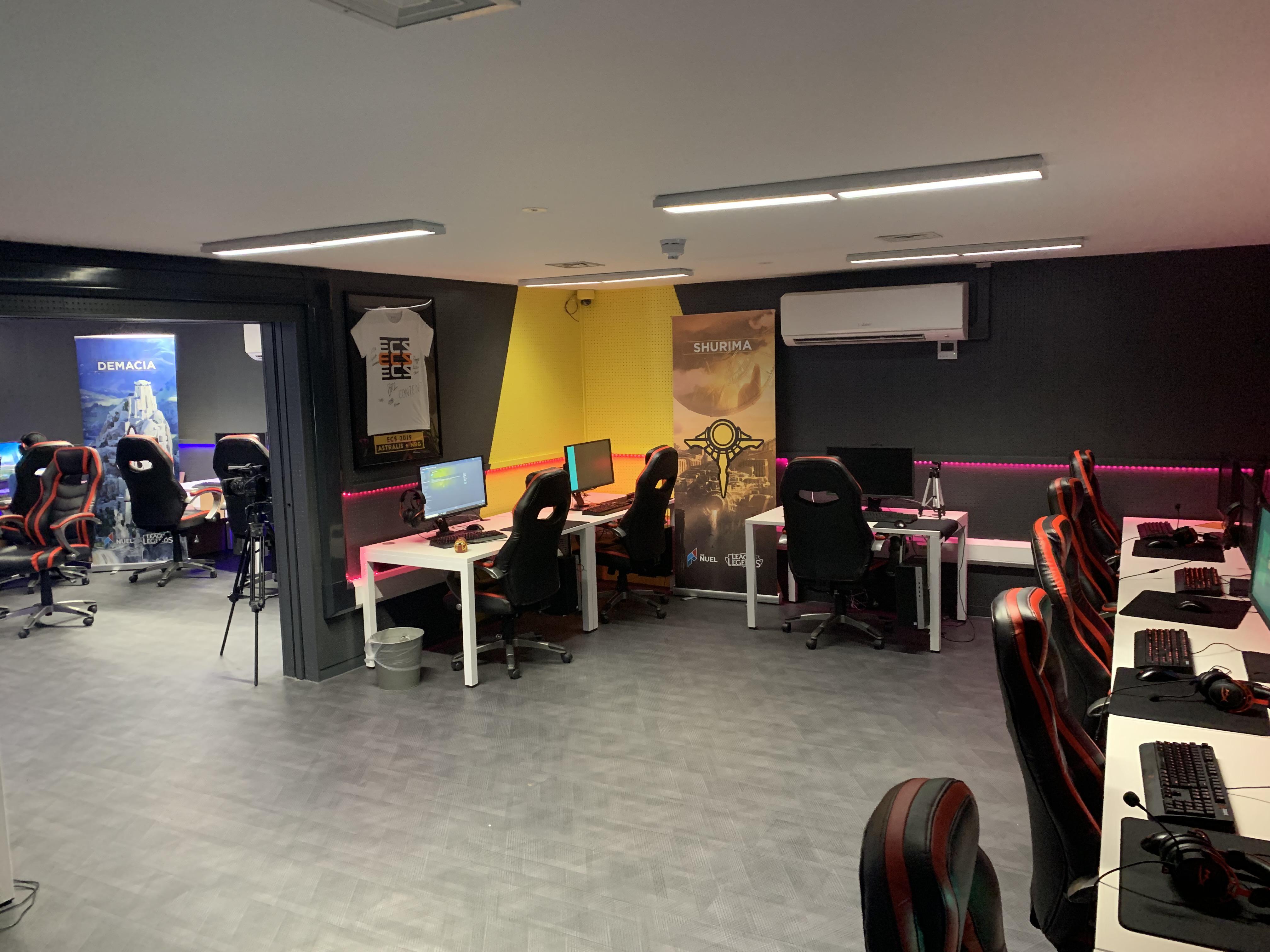 Just want to share my University’s esports arena. It’s the largest of