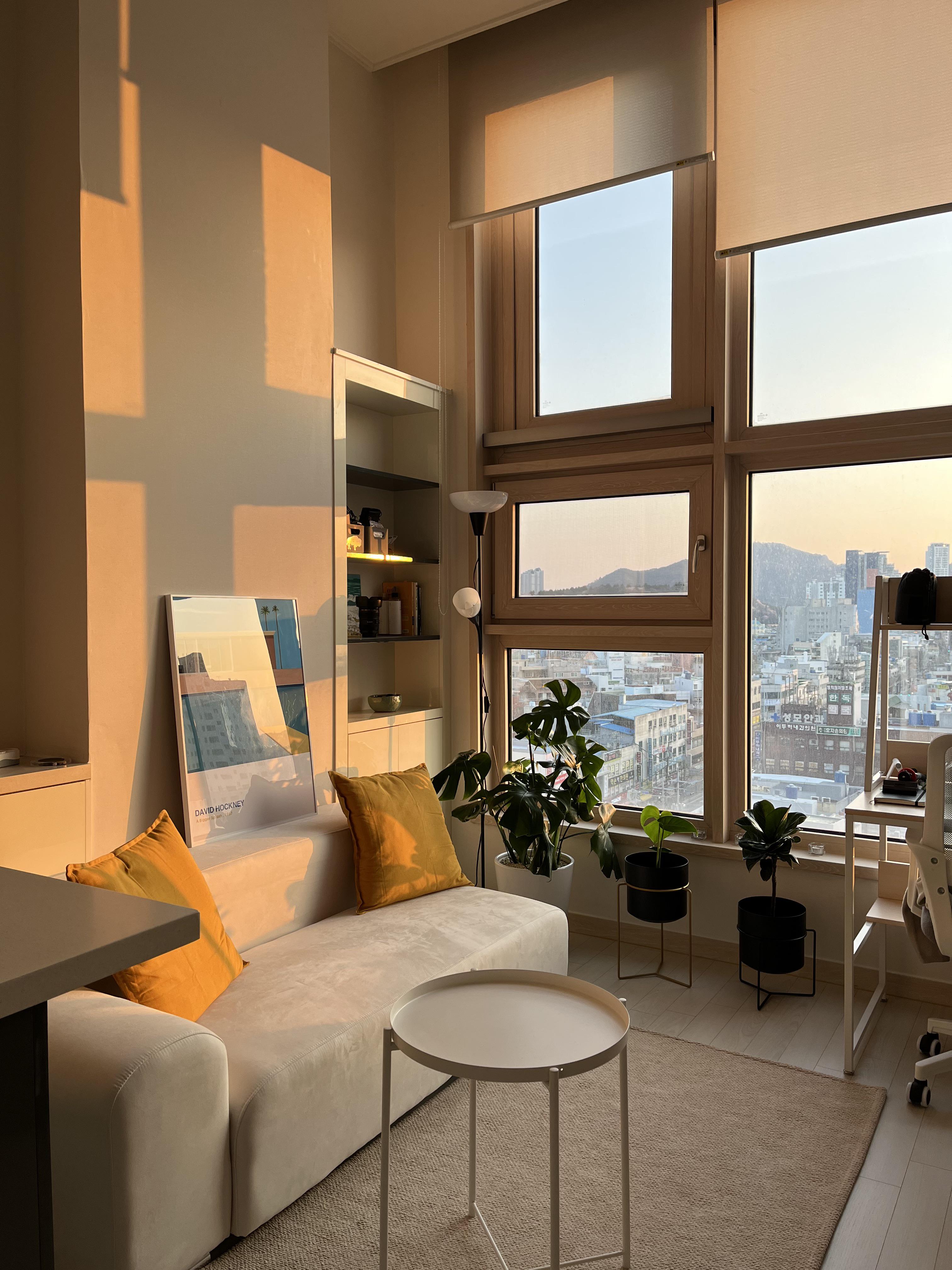 First Light 🌅 South Korean Loft Apartment r/CozyPlaces