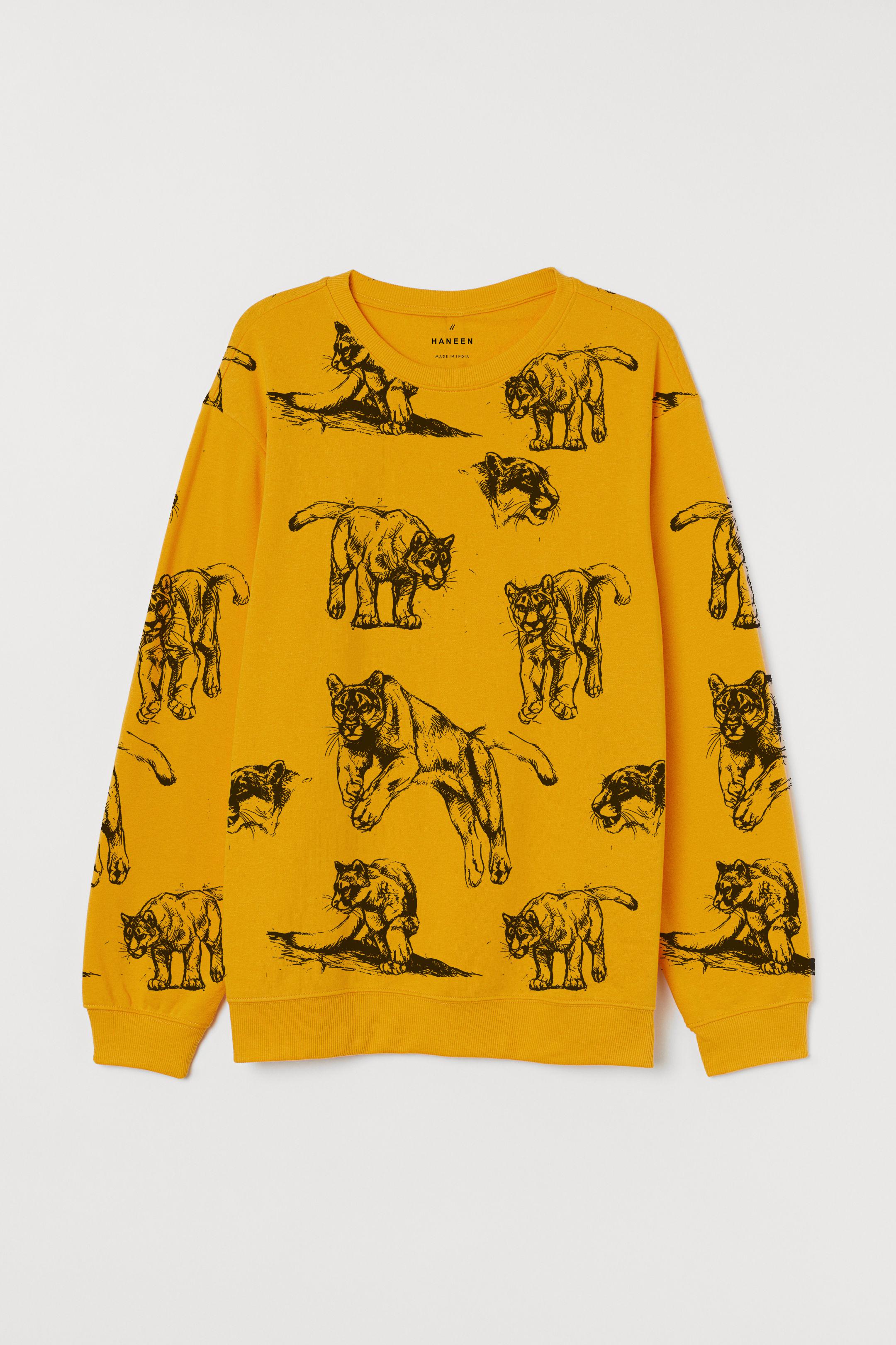 [ART] SELF MADE PRINT // CUT AND SEE SWEATSHIRT WITH DROPPED SHOULDERS