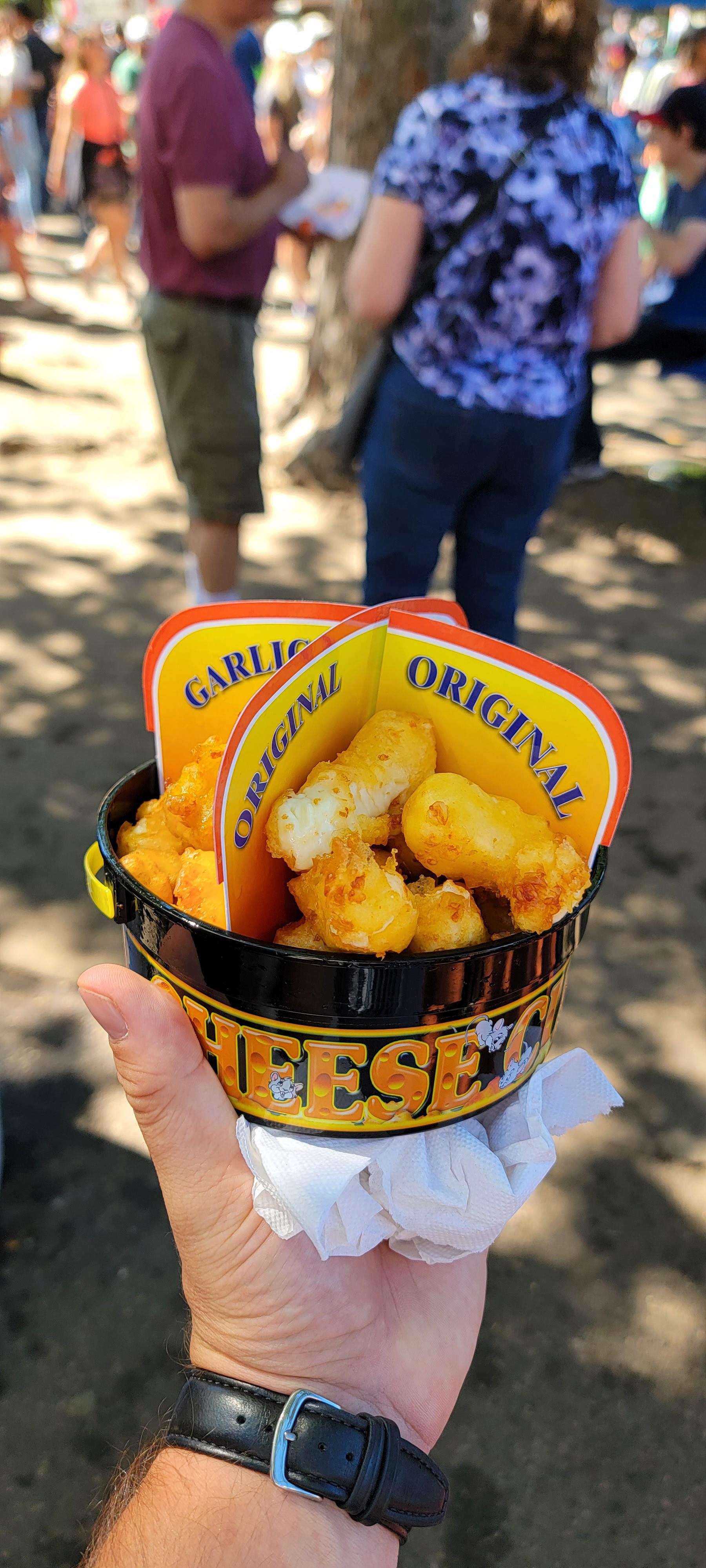 [I ate] Minnesota state fair cheese curds. r/food