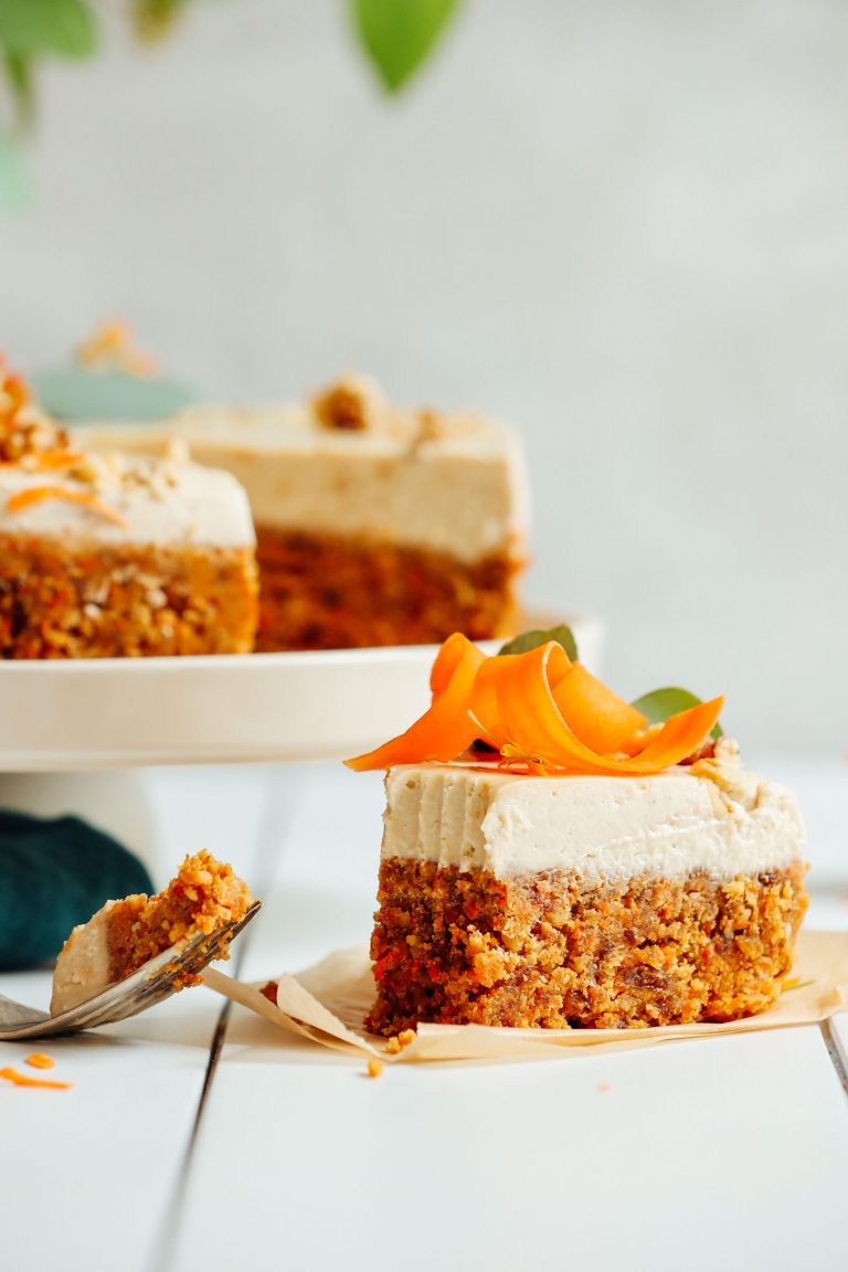 Raw Carrot Cake with Vegan Cream Cheese Frosting r/veganrecipes