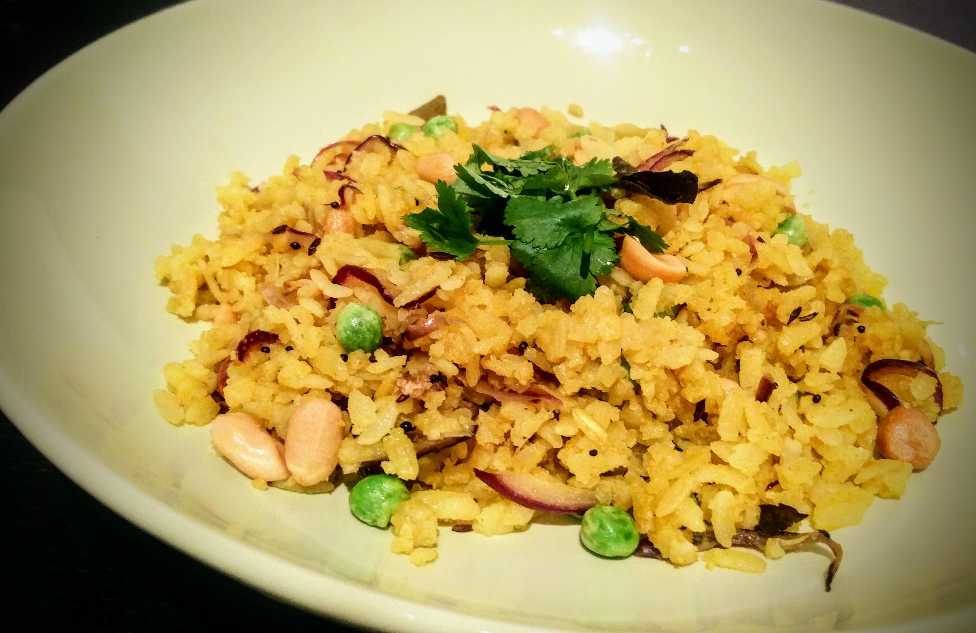 Delicious poha (flattened rice) I made for dinner (Link to recipe in