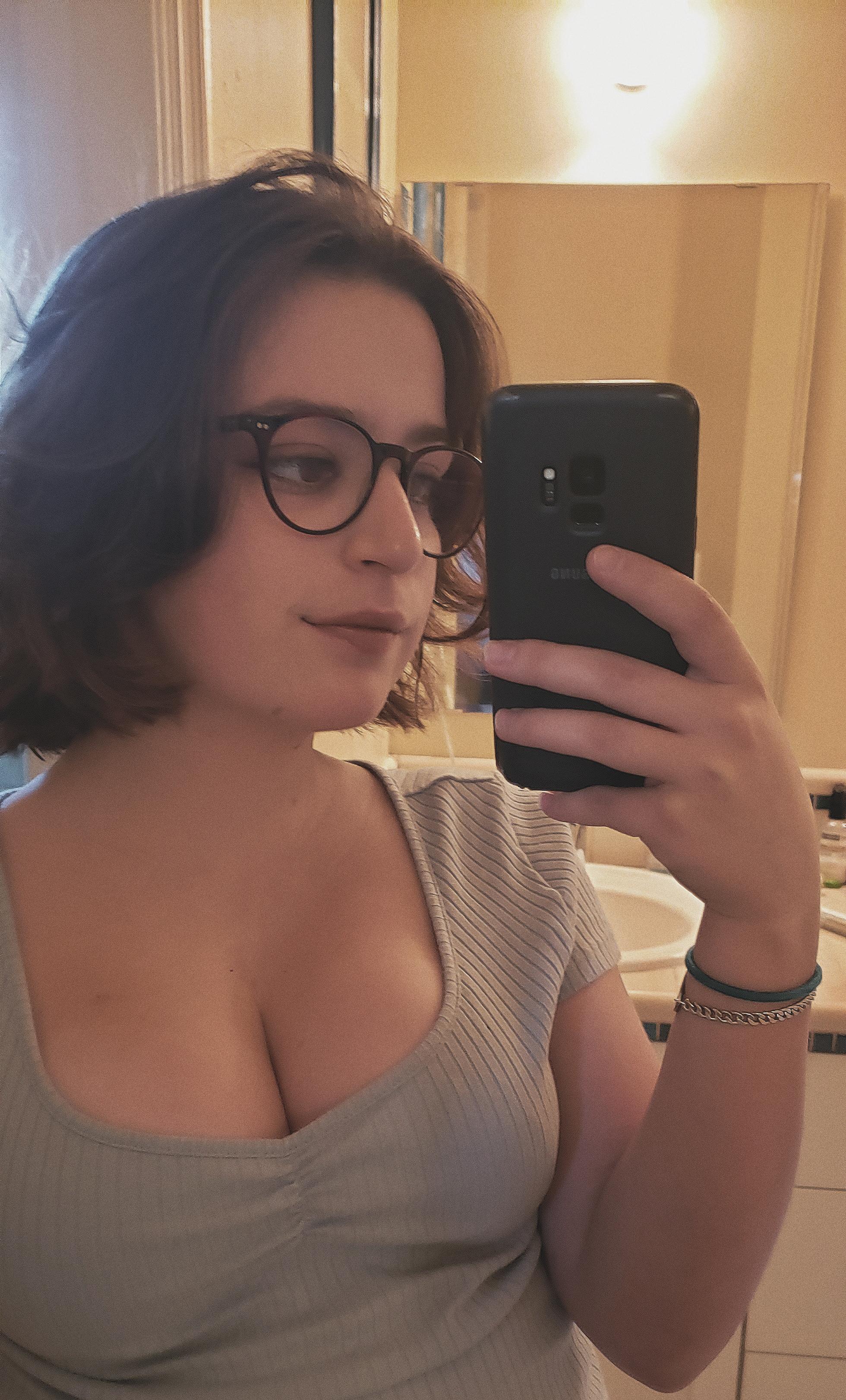 same mirror r/selfie