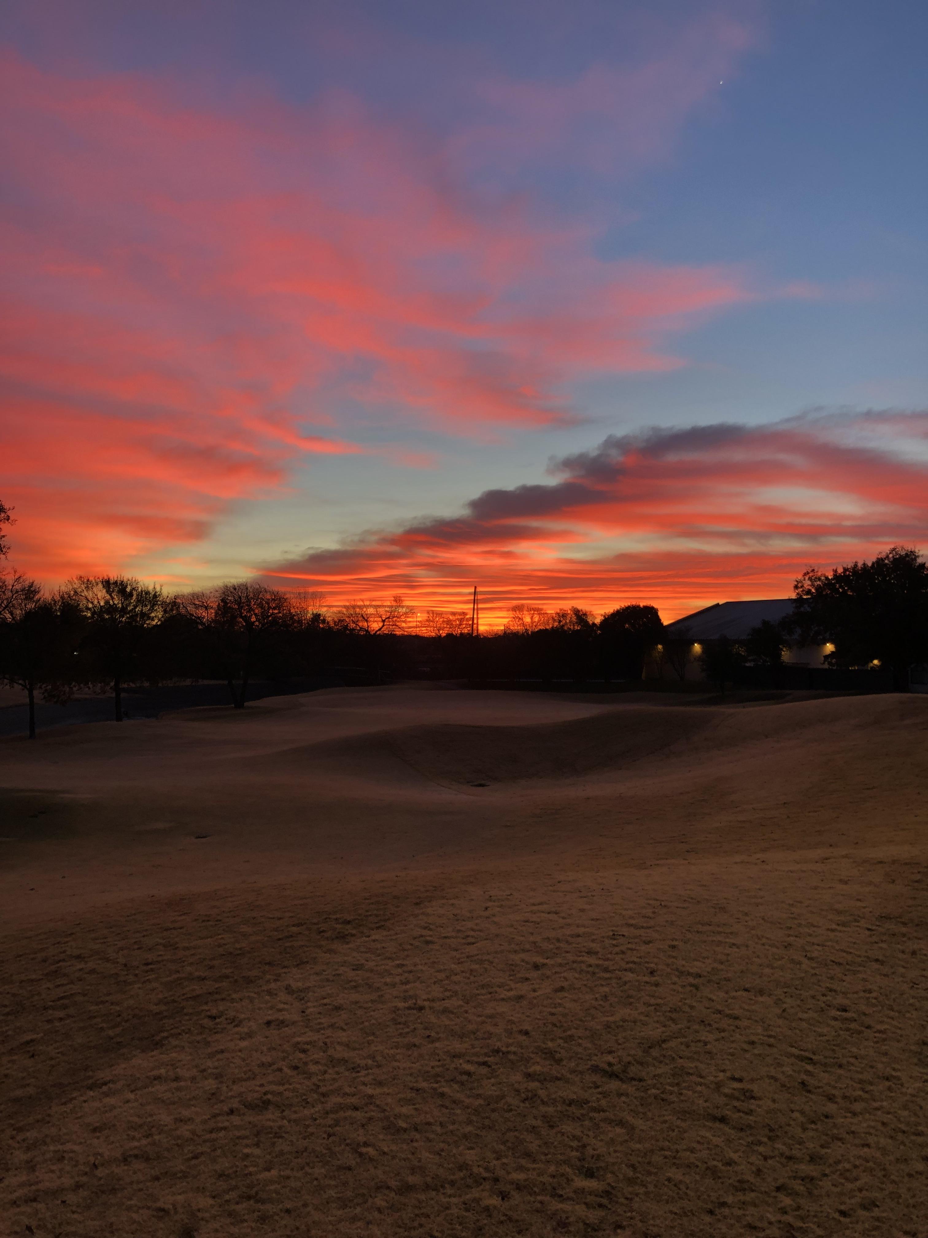 Dallas sunrise yesterday morning r/texas