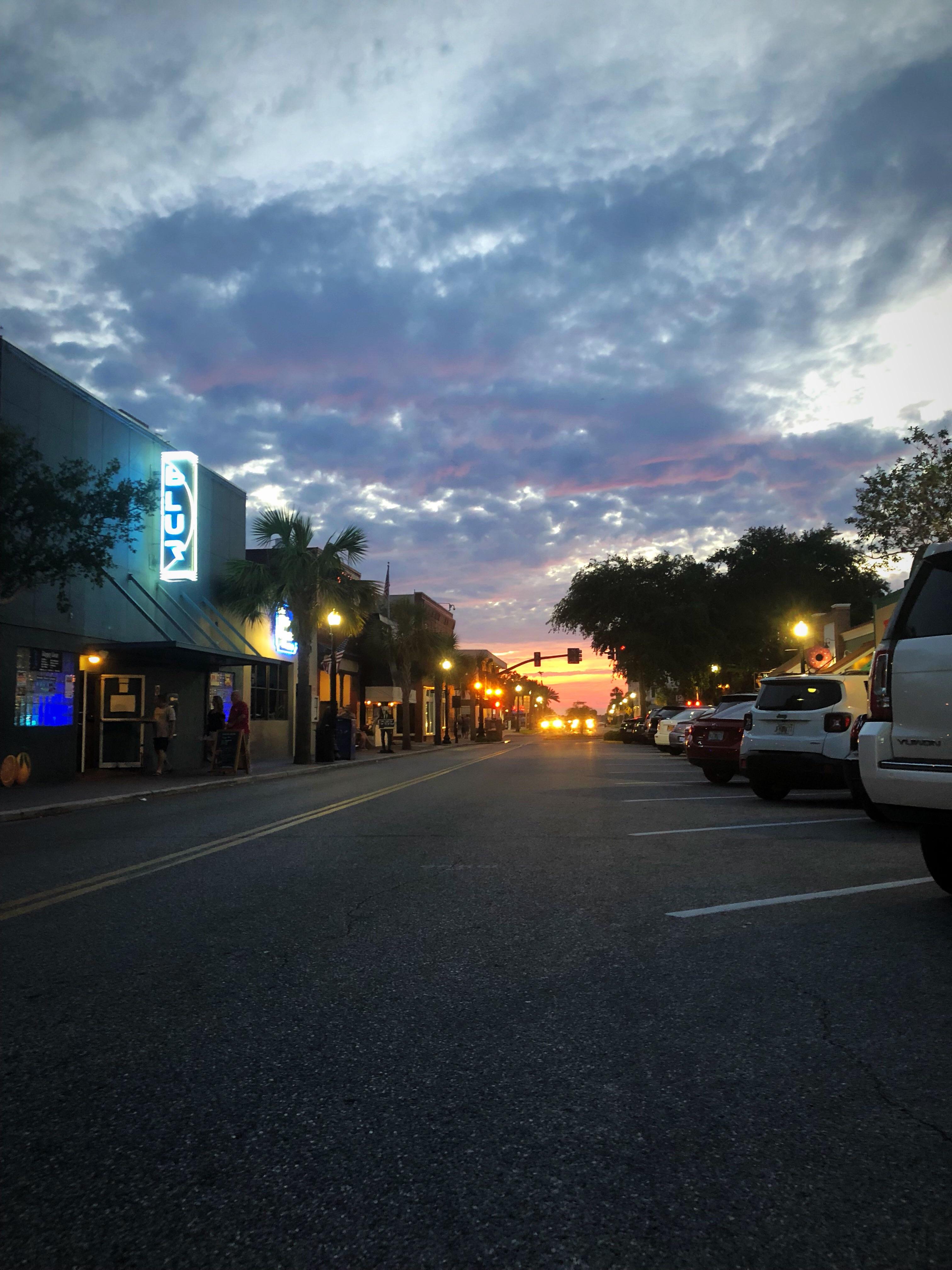 Main Street, Dunedin, FL. (xpost from /r/florida) r/DunedinFlorida