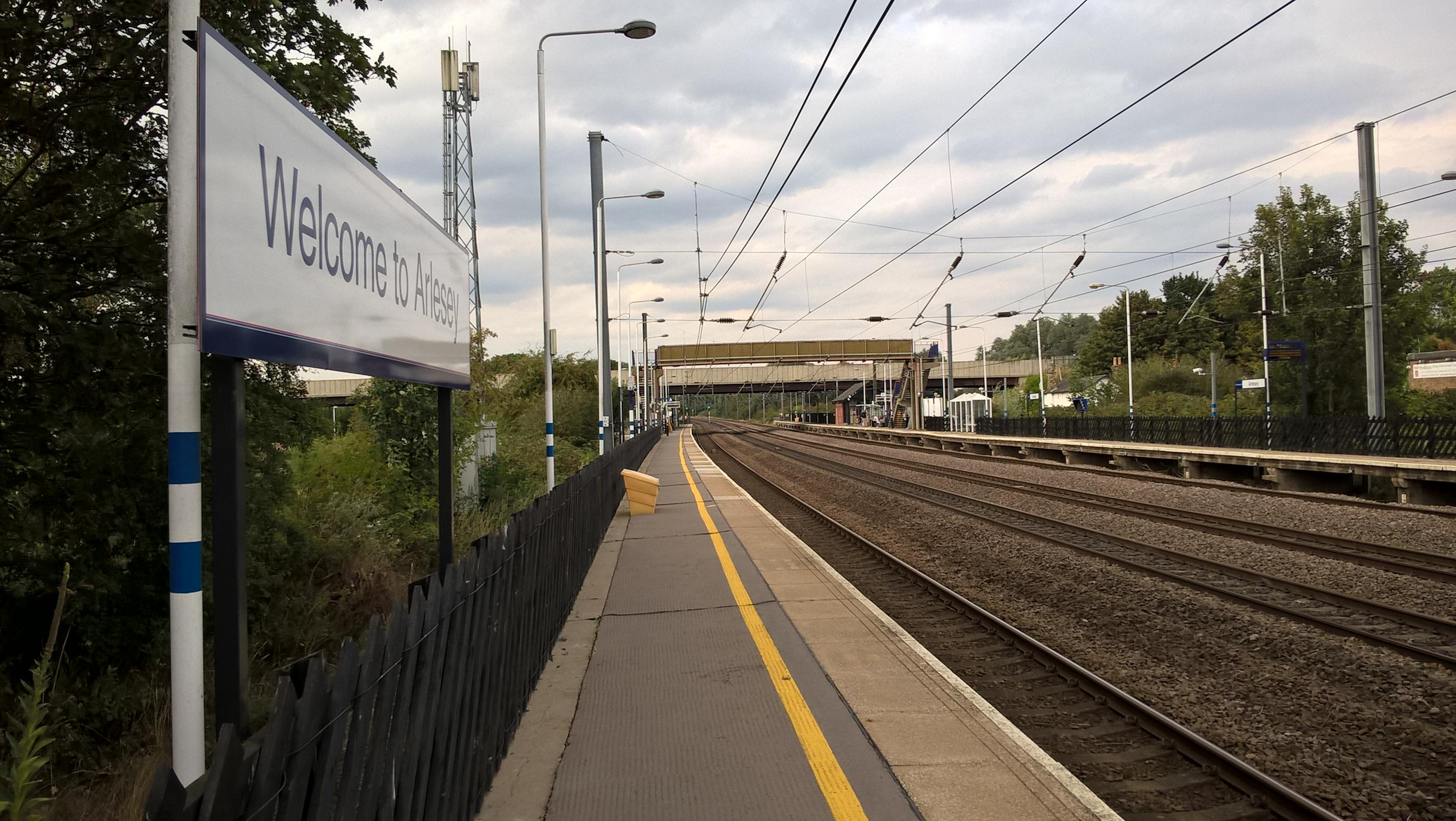 Waiting For A Train at Arlesey, UK r/WaitingForATrain