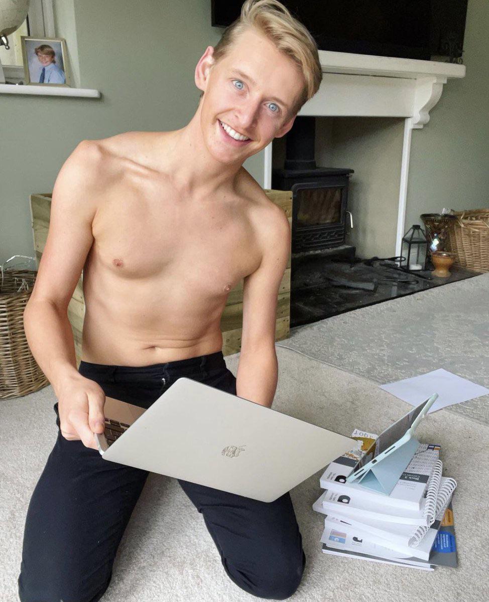 Adorable 24 YO British twink, James Cowe, AKA Jambocowe. : twinks