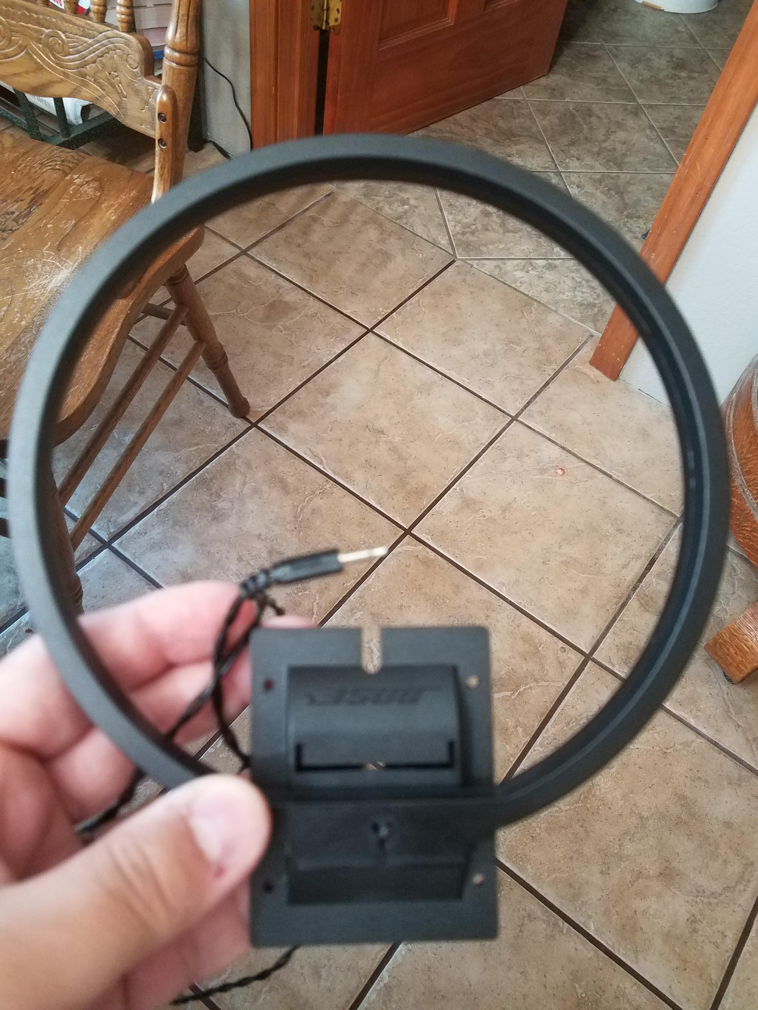 Says Bose. I dont think it's a speaker and not sure if its antenna. No