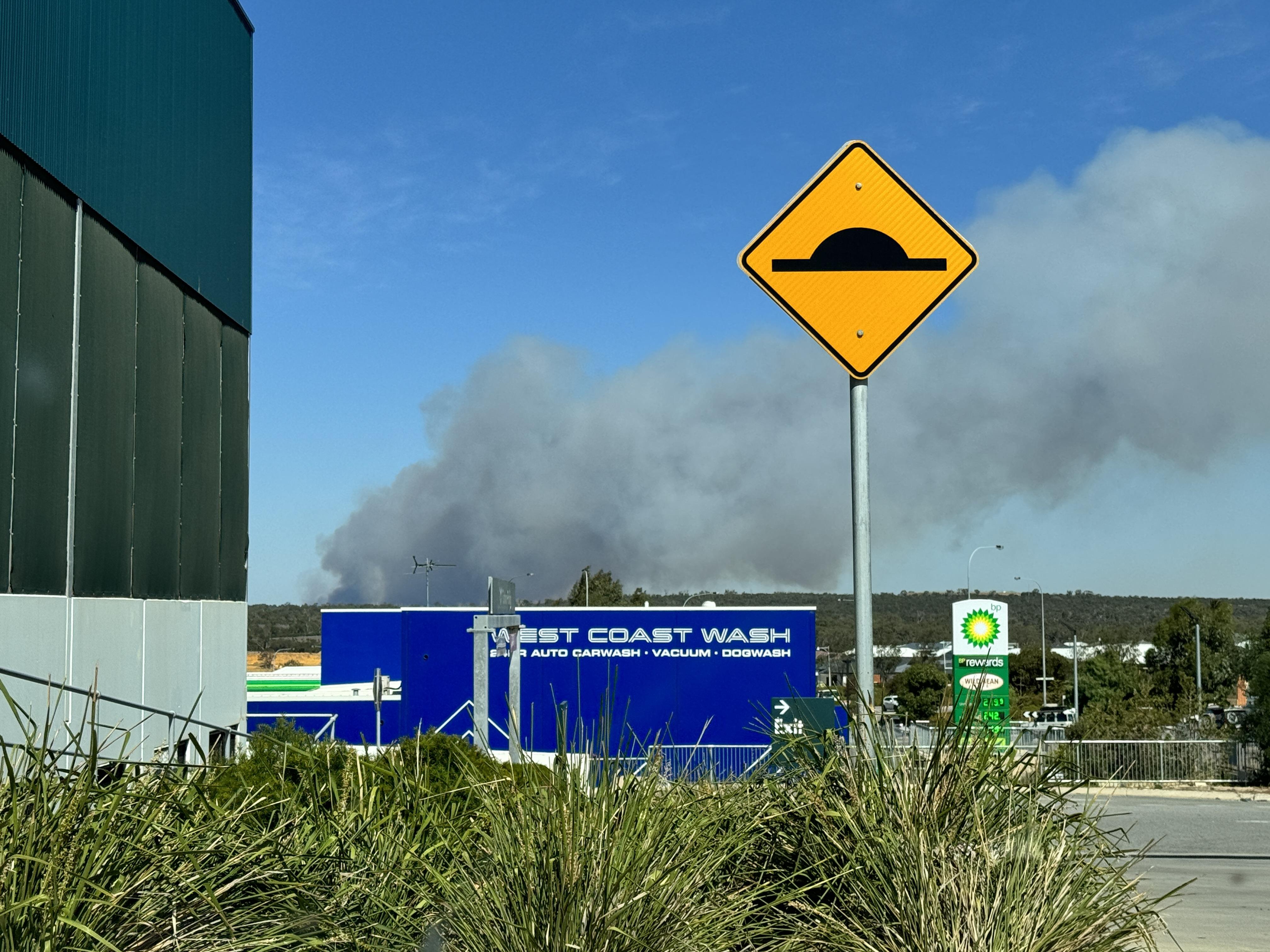 The fire everyone is posting about from Bunnings Mindarie r/perth