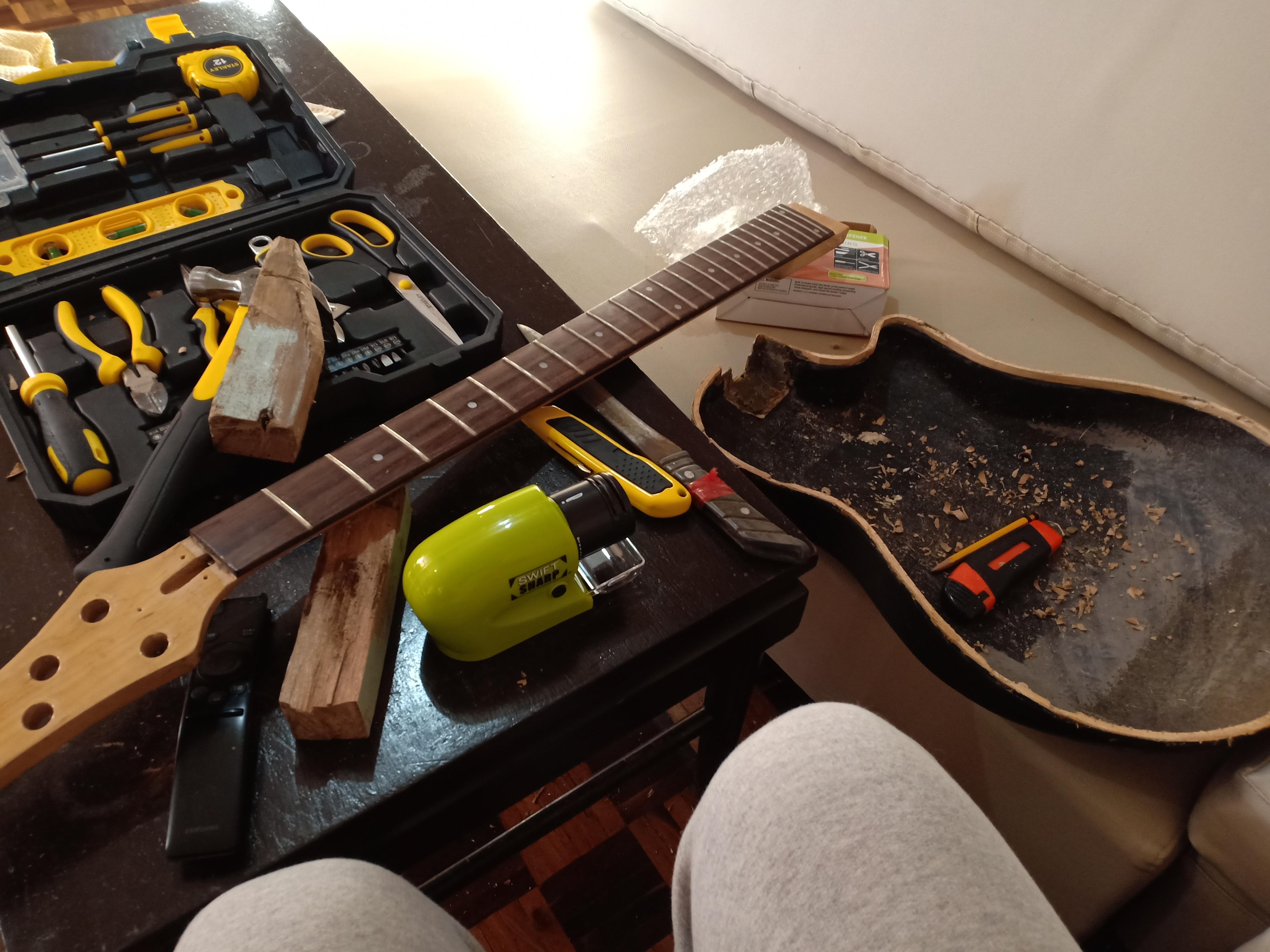 Hi, I'm trying to convert an acoustic guitar into an acoustic bass