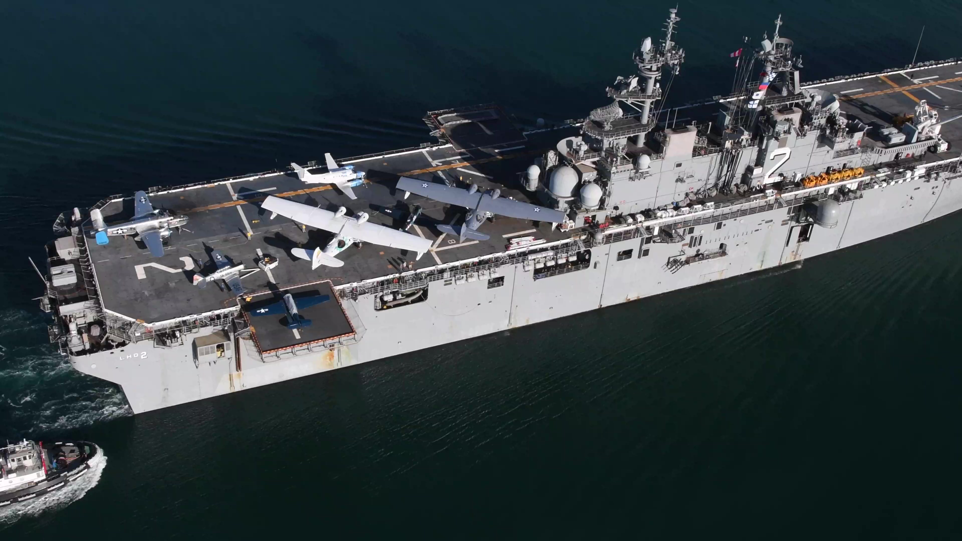 LHD 2 USS Essex delivering warbirds to Pearl Harbor, Aug 10, 2020 [3840