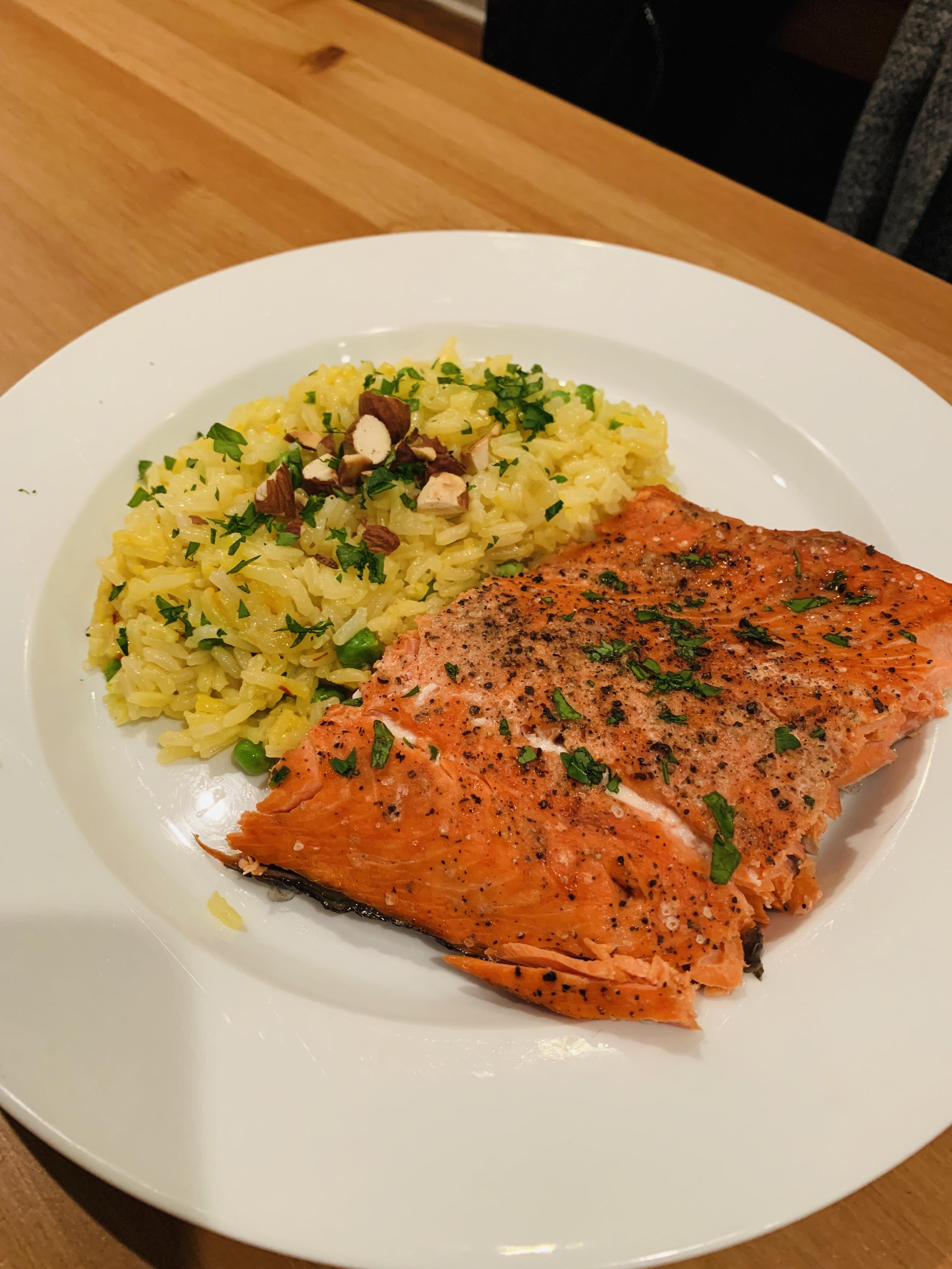 [Homemade] Broiled Salmon with Saffron Rice r/food