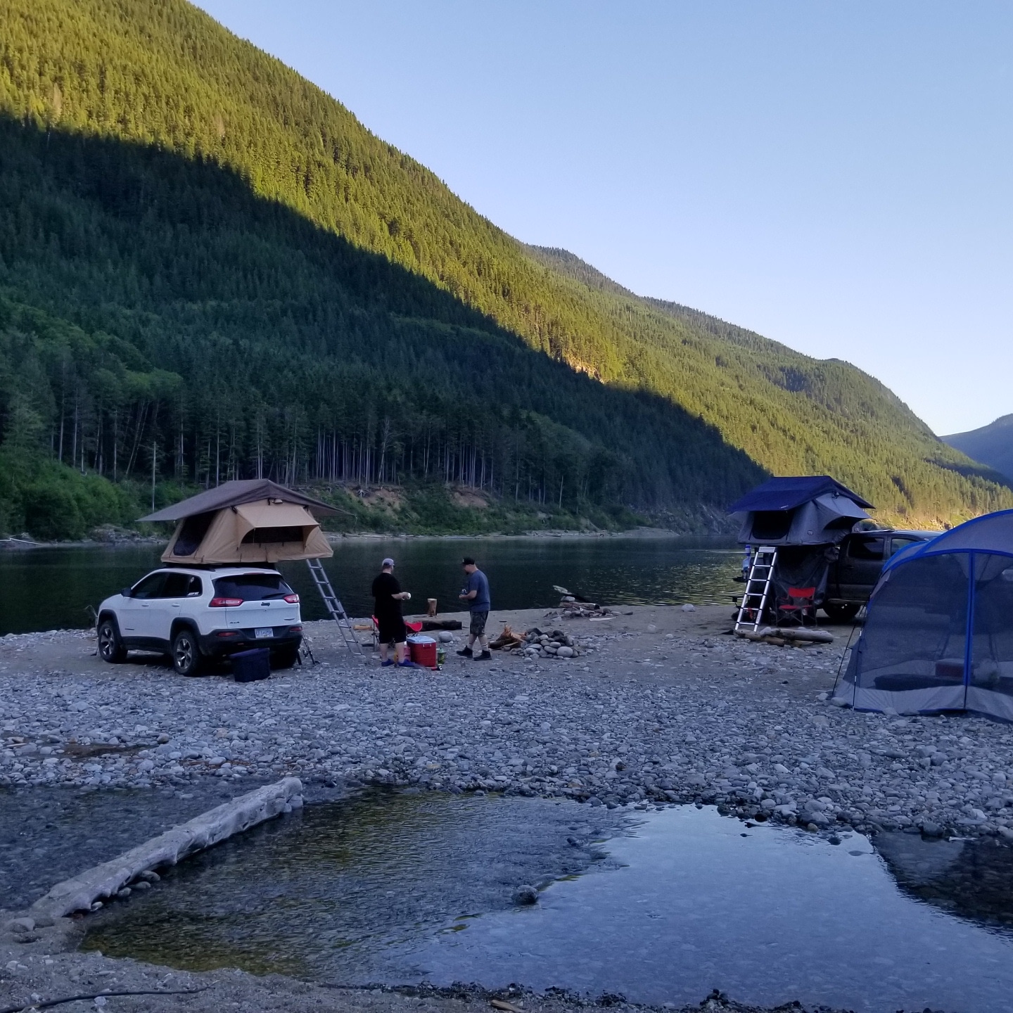 Crown land camping is the only way to camp. r/Jeep