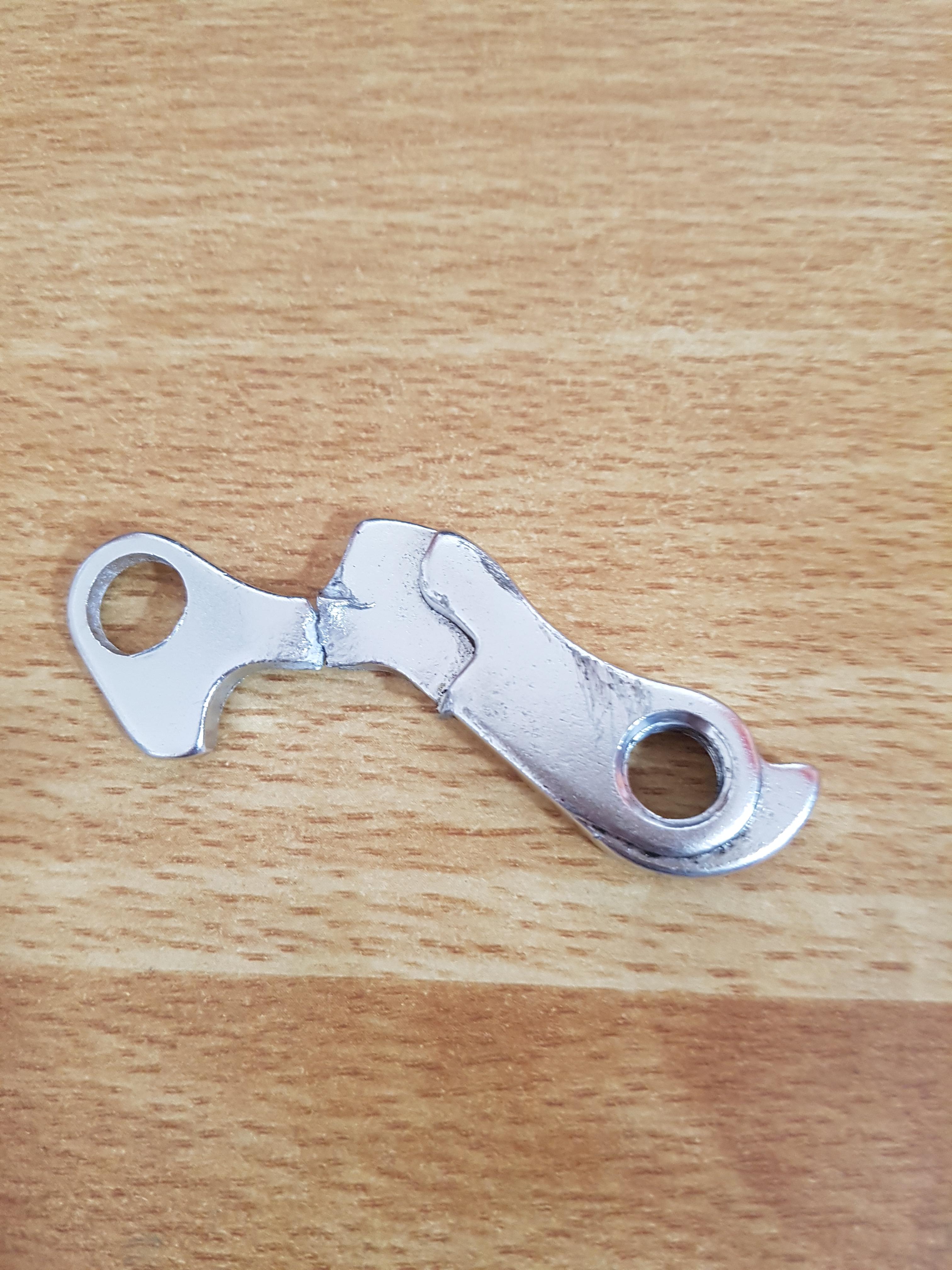 Help i recently broke this Mountain Bike Rear Derailleur Hanger, I
