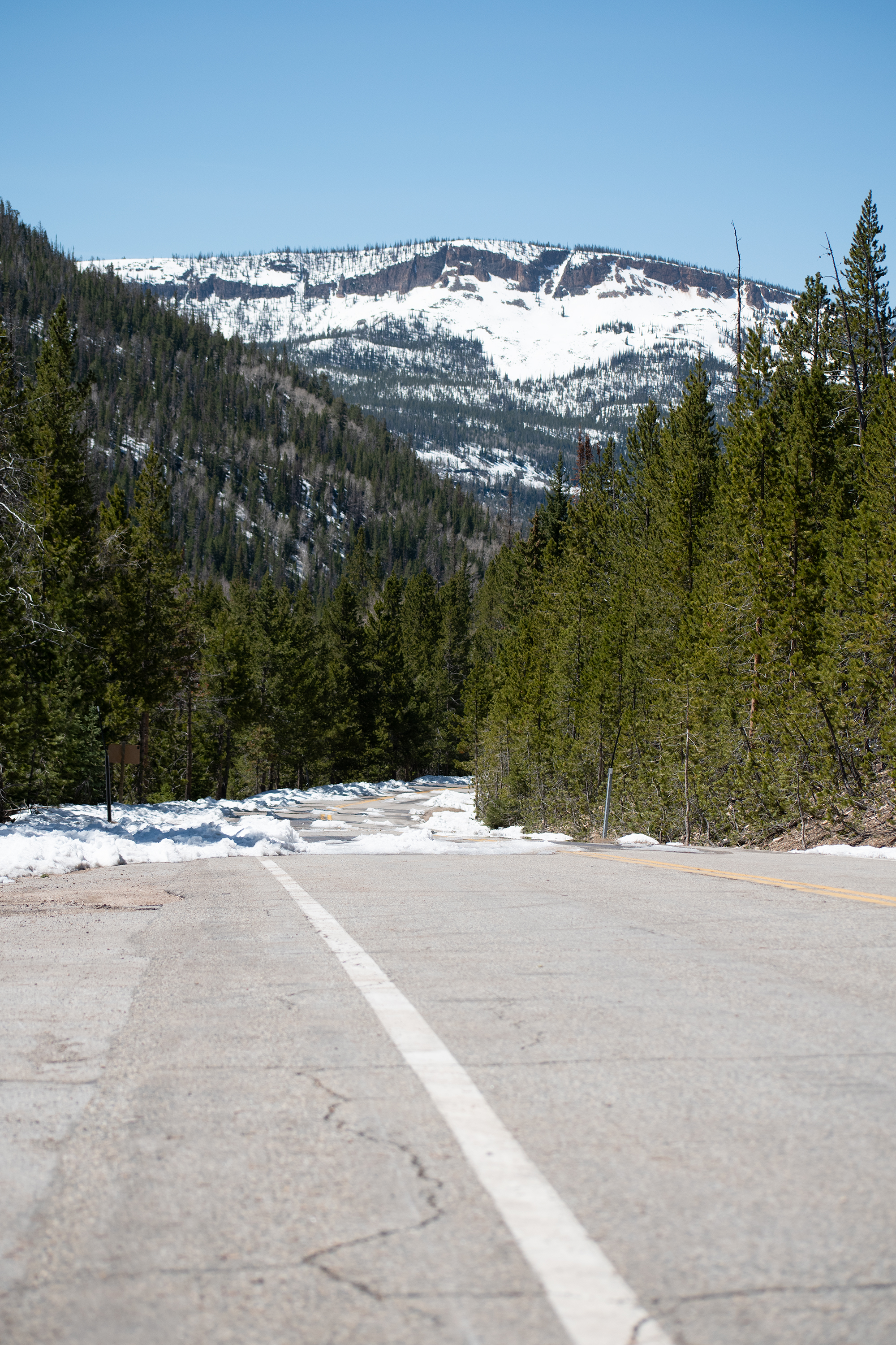 Looking back at the last 1/2 mile of the Mirror Lake Highway Today [OC] r/Utah