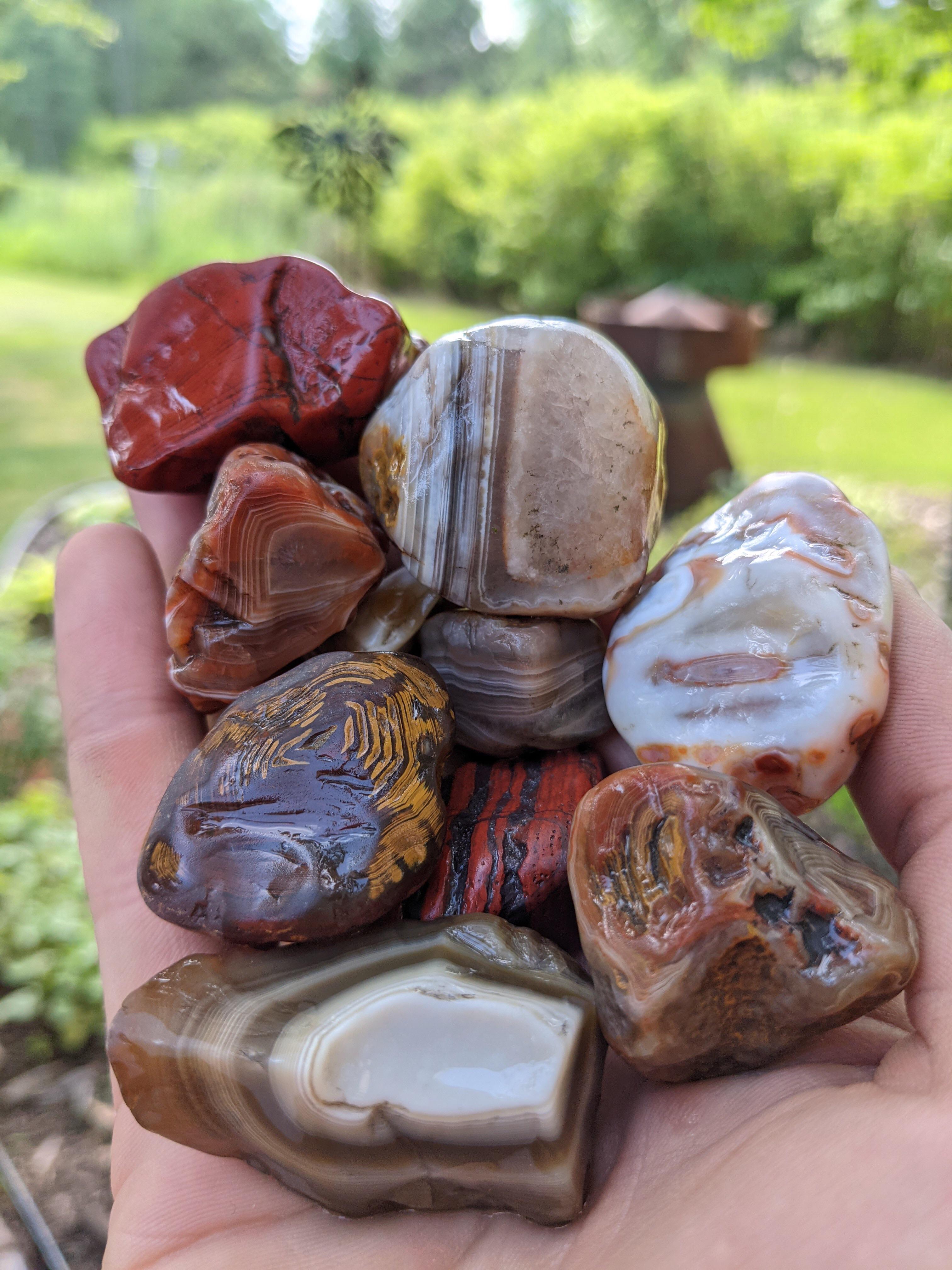 Best ways to give agates a permanent wet look? rockhounds