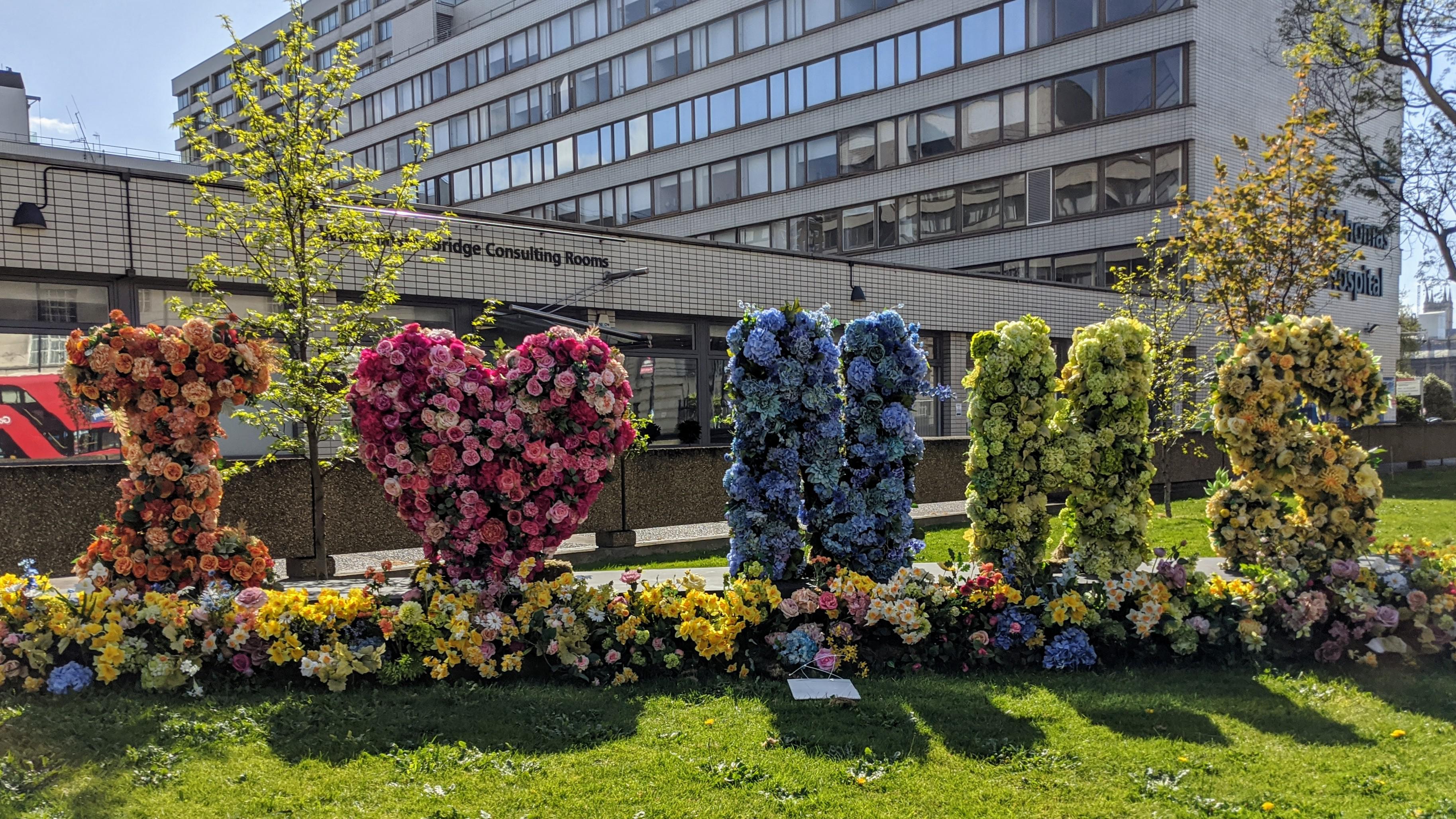 In front of St Thomas' Hospital r/london