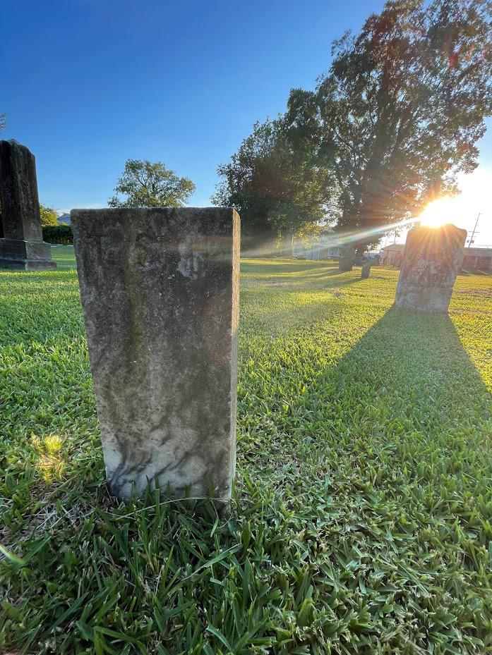Episcopal Cemetary in Elizabeth City, NC r/CemeteryPorn
