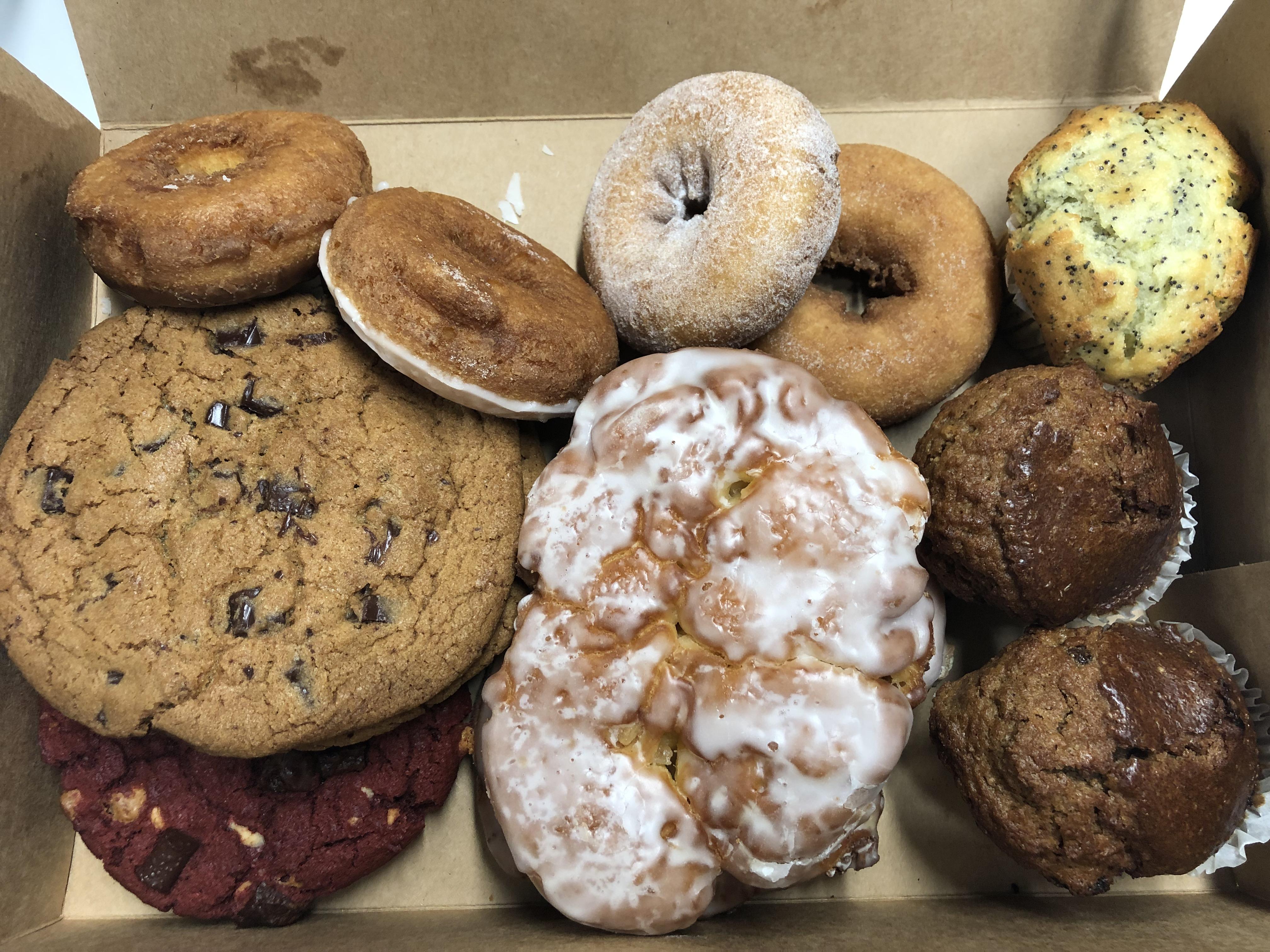 [I ate] An Assortment of Bakery Items r/food