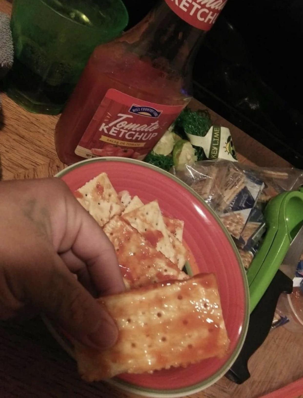 Saltine crackers with ketchup and lime r/shittyfoodporn