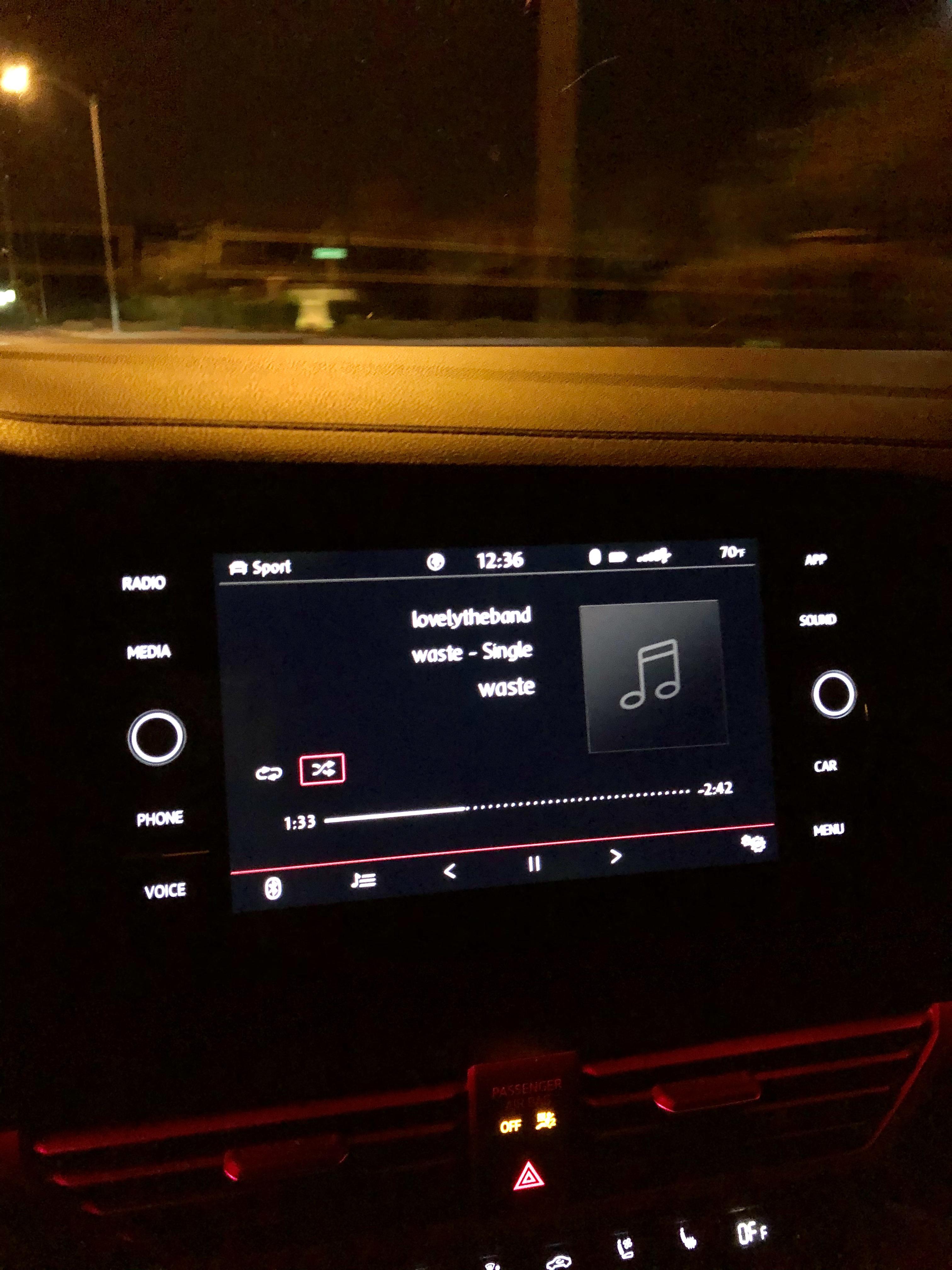 Any reason album covers don’t show up when playing music over Bluetooth