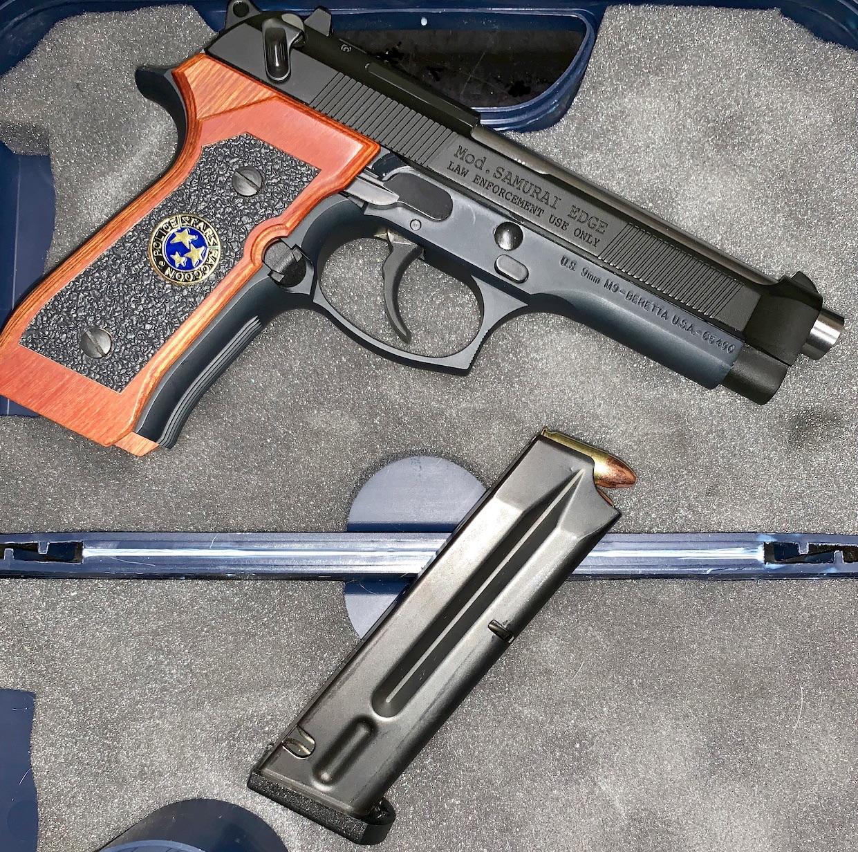 Chris Redfield Samurai Edge 9mm r/guns