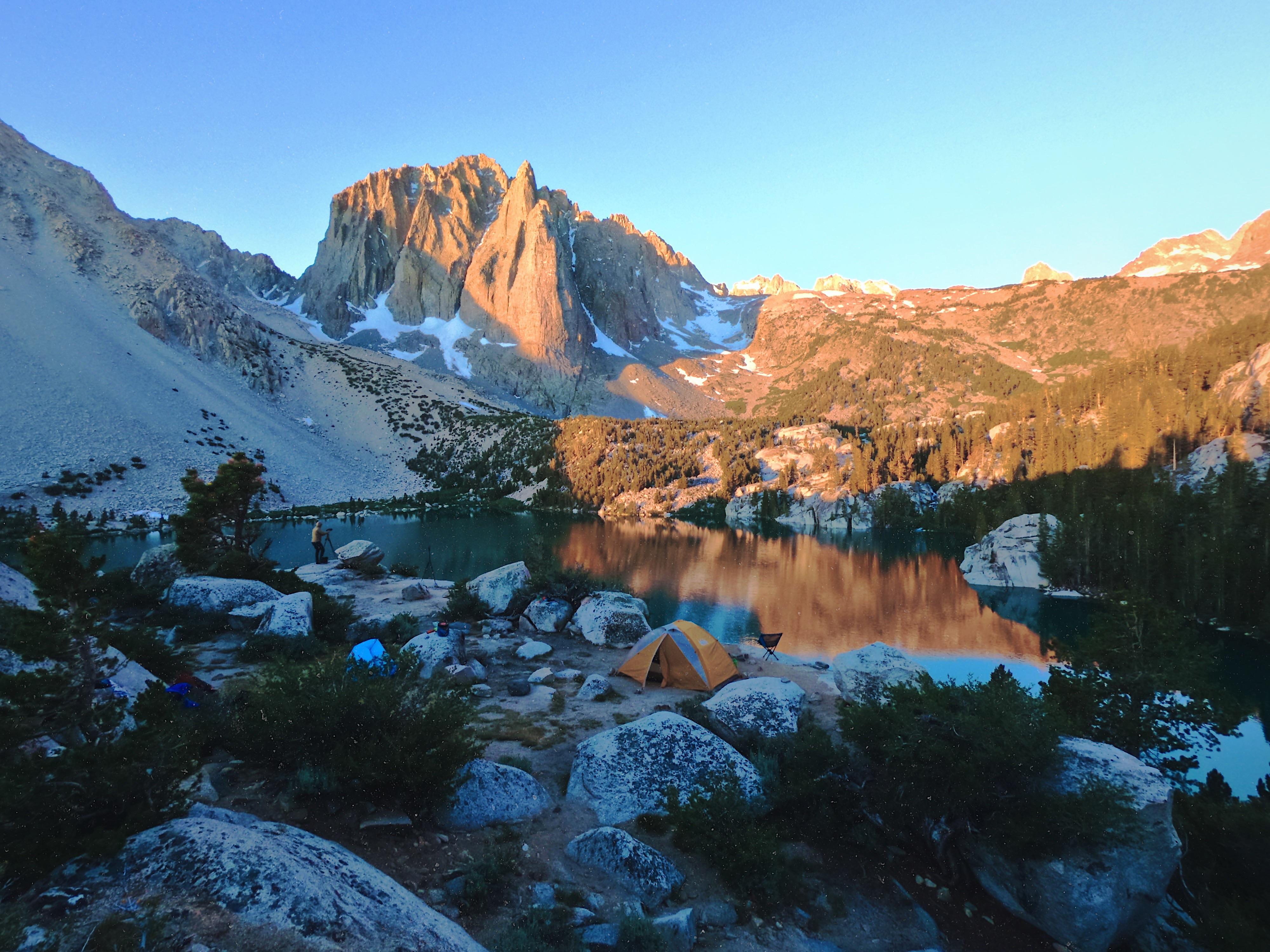 Sunrise at the Eastern Sierra r/camping