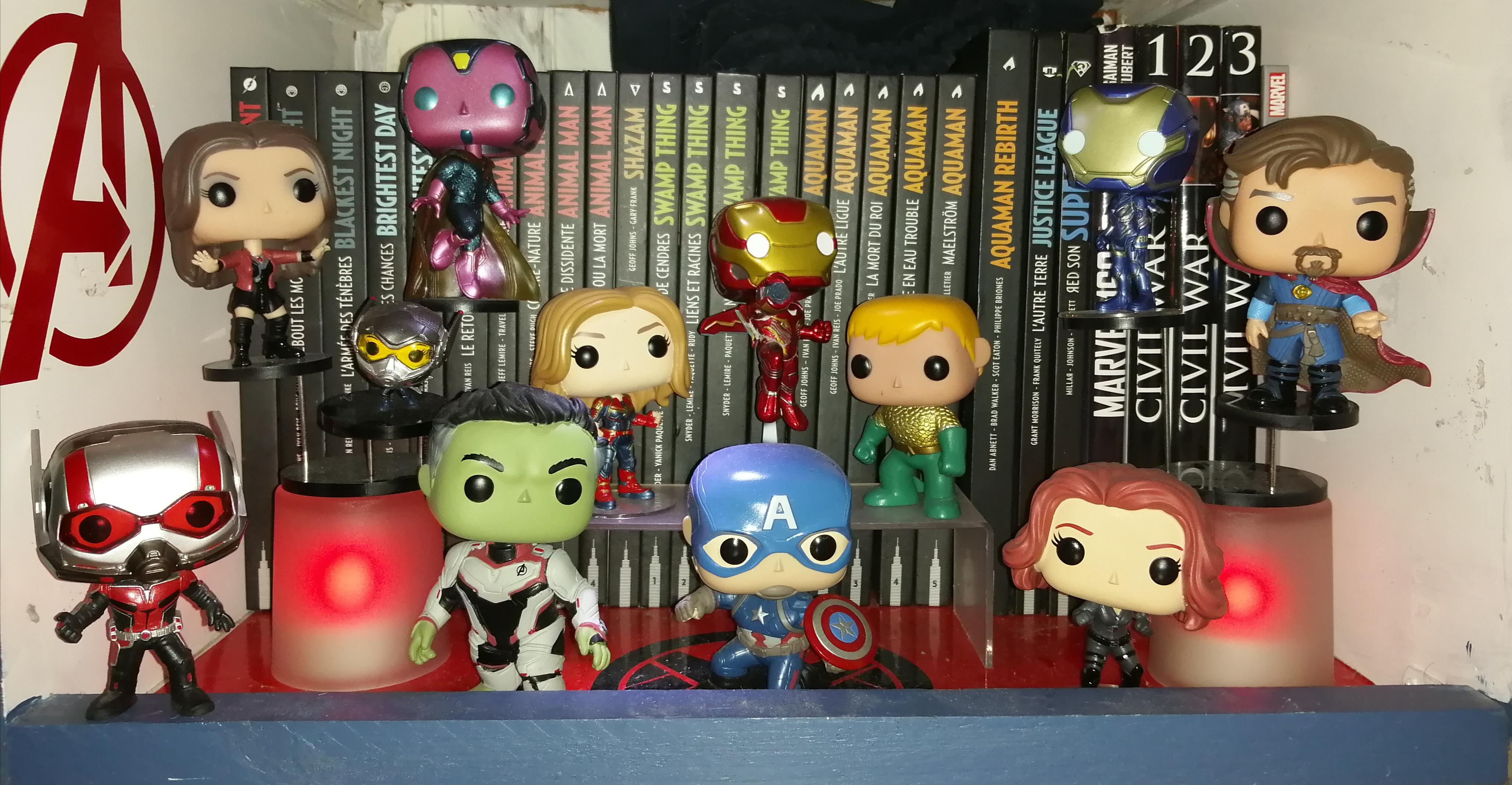 AVENGERS ASSEMBLE r/Funko