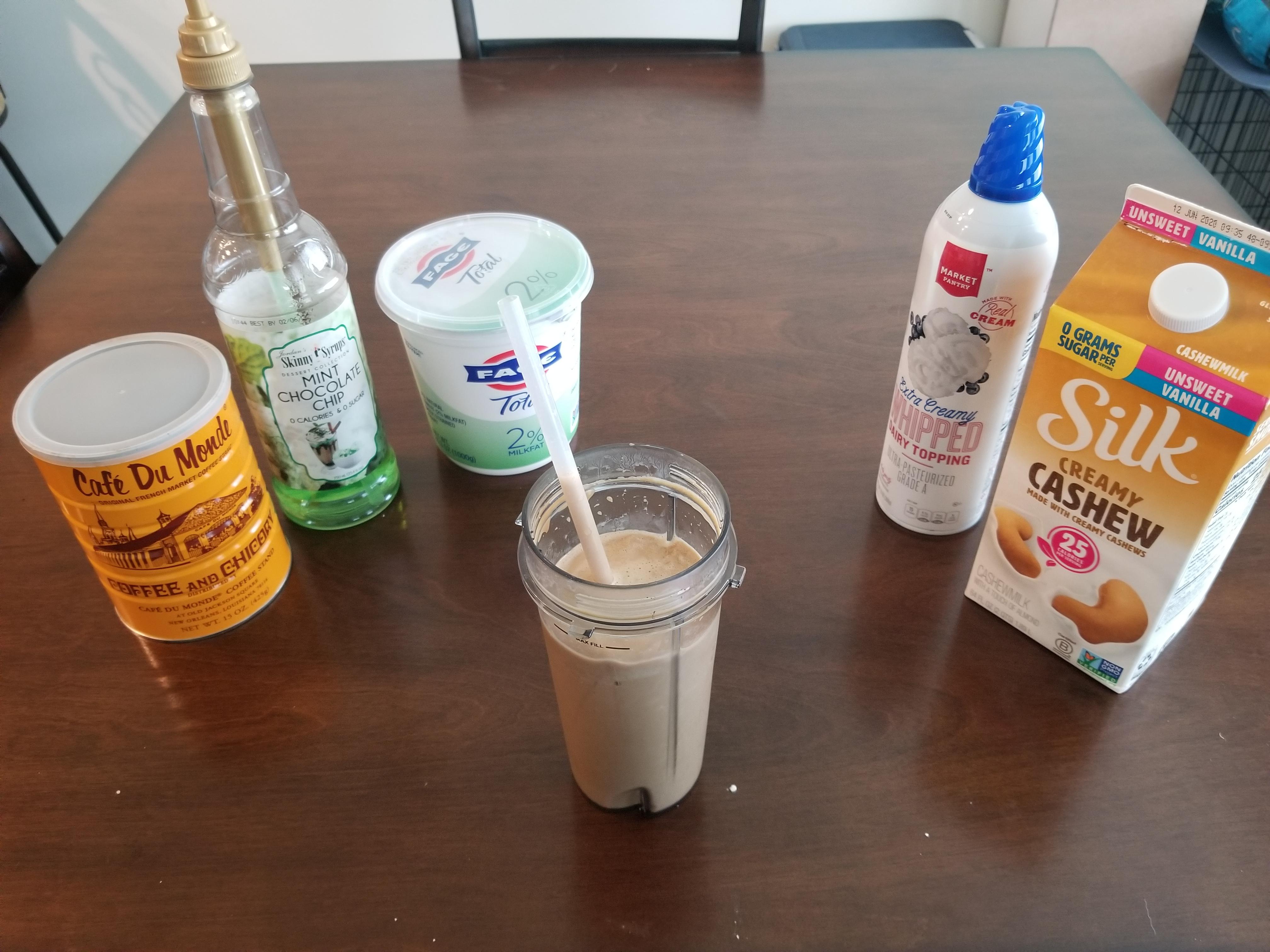 Homemade blended coffee frappé, customizable (100150 calories for 20