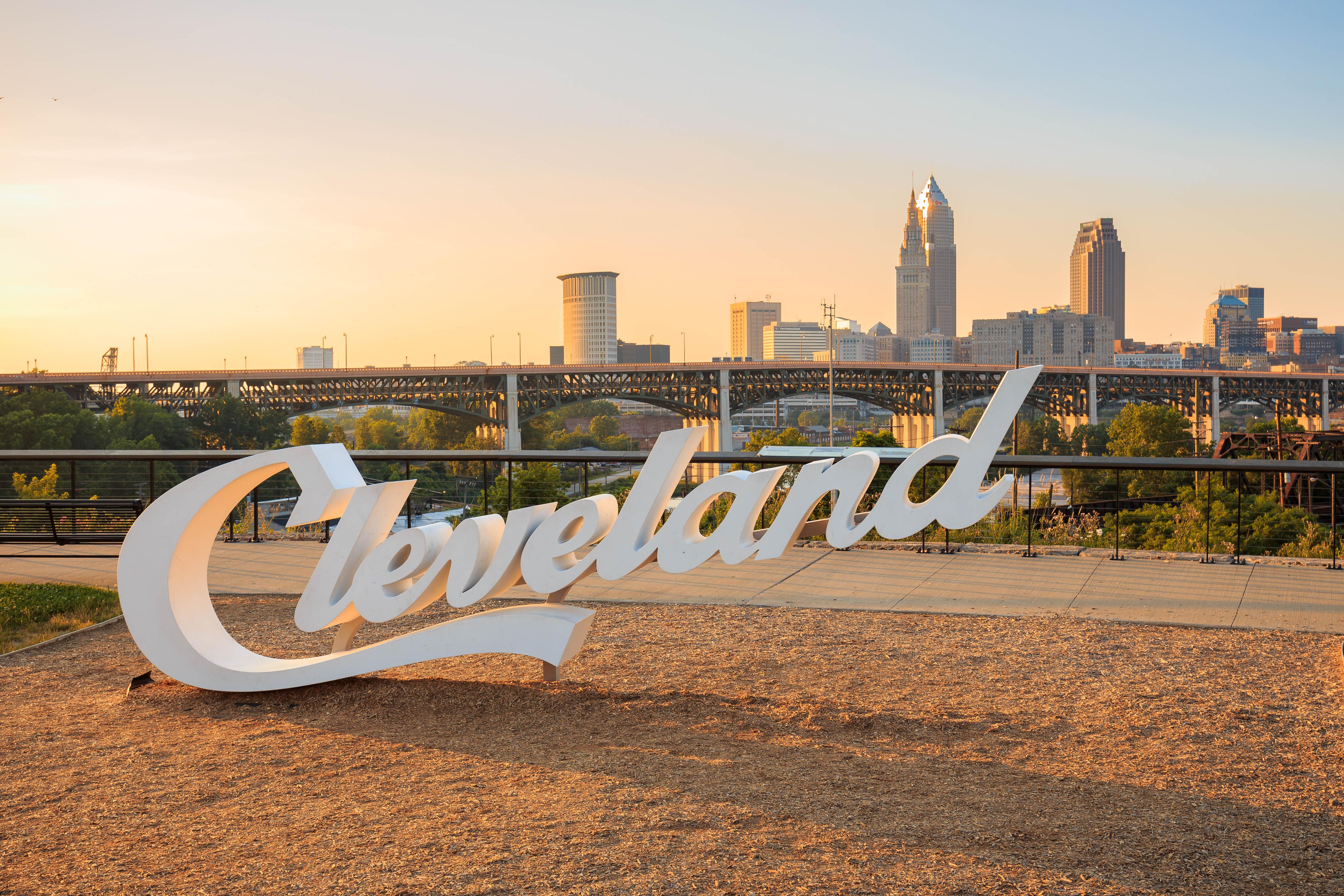 Cleveland sign on Abbey Road last night! r/Cleveland